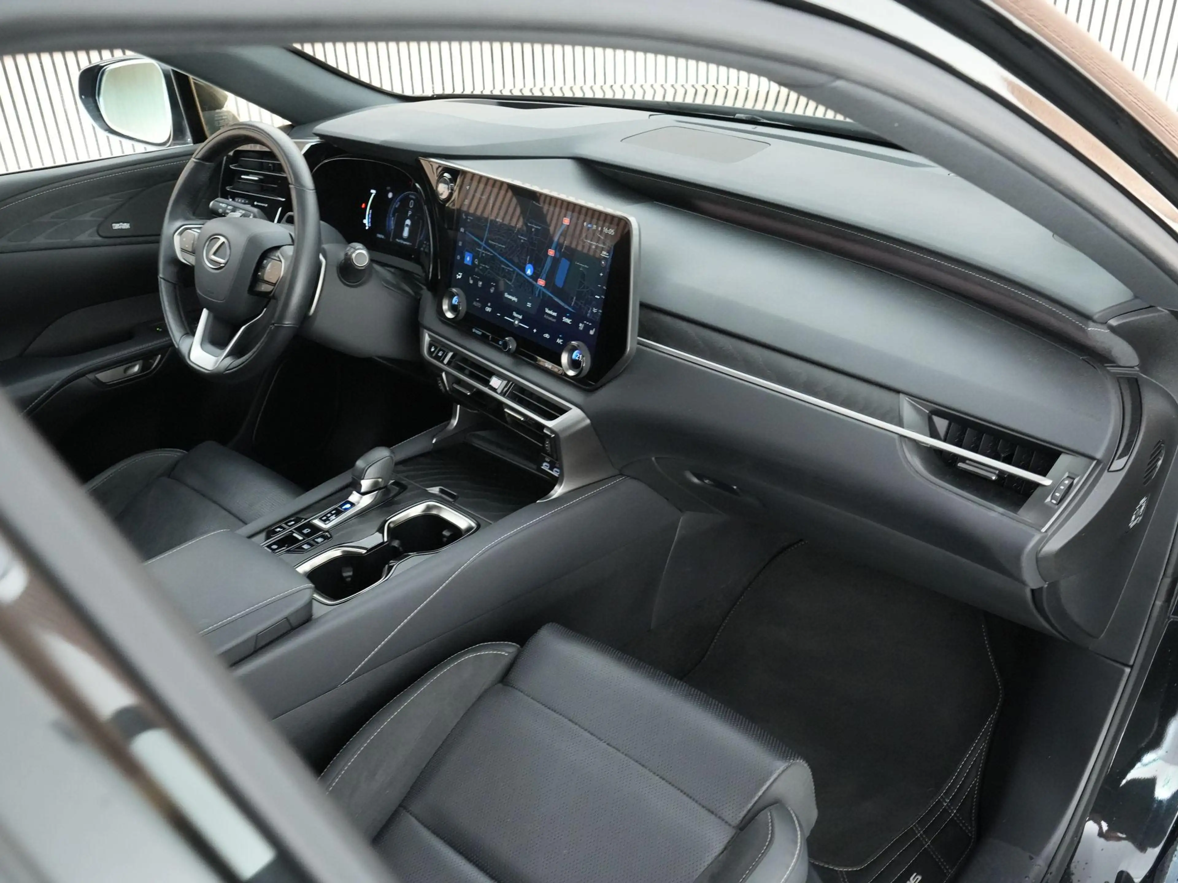 Lexus RX 450h 450h+ Plug-in Hybrid President Line |fabrieksgaran — photo 3