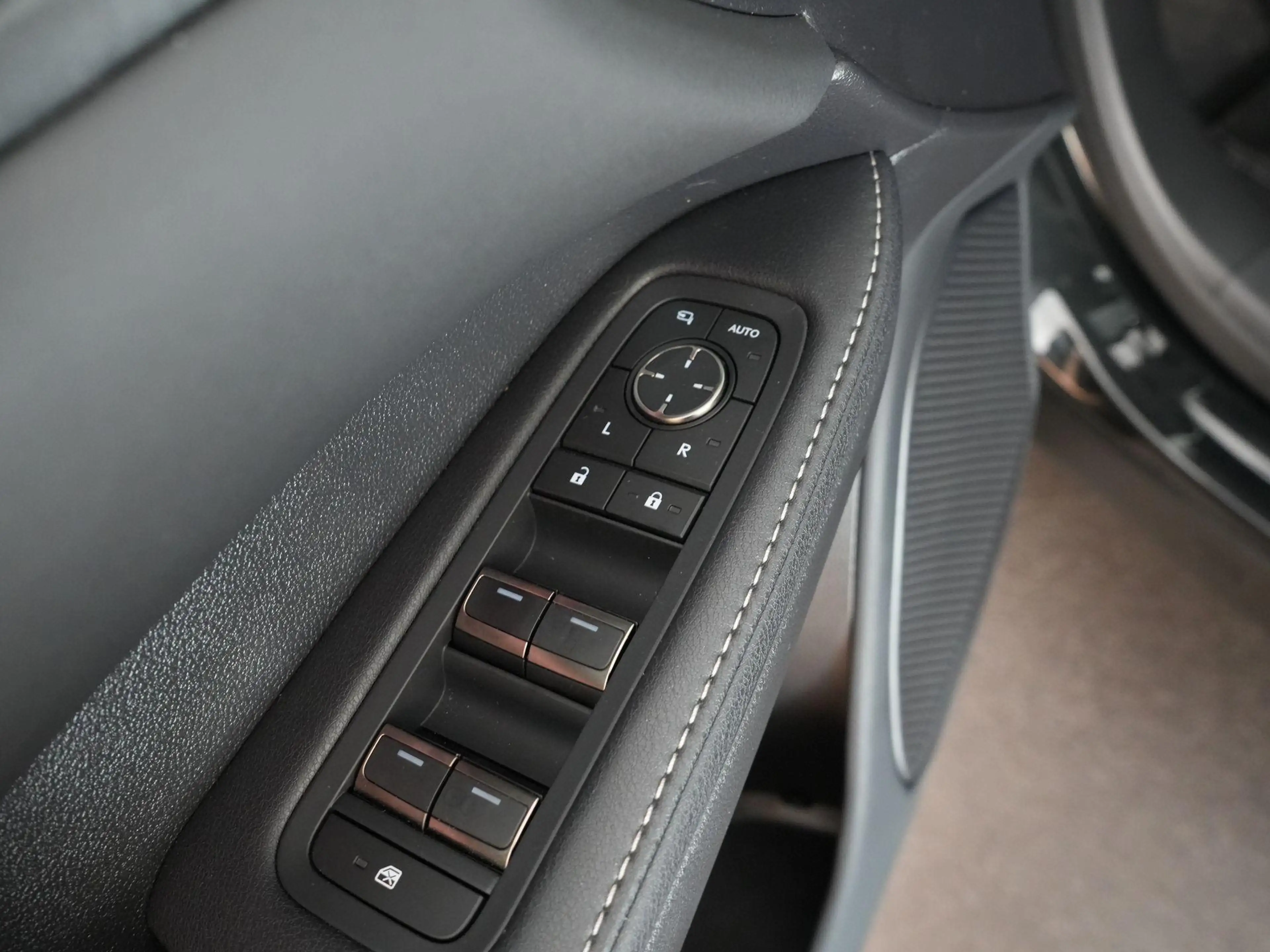 Lexus RX 450h 450h+ Plug-in Hybrid President Line |fabrieksgaran — photo 28