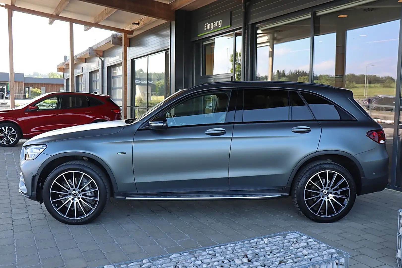 Mercedes-Benz GLC 300 de PHEV 4Matic AMG, ACC, AHK elektr., Burmester... Grijs - 2