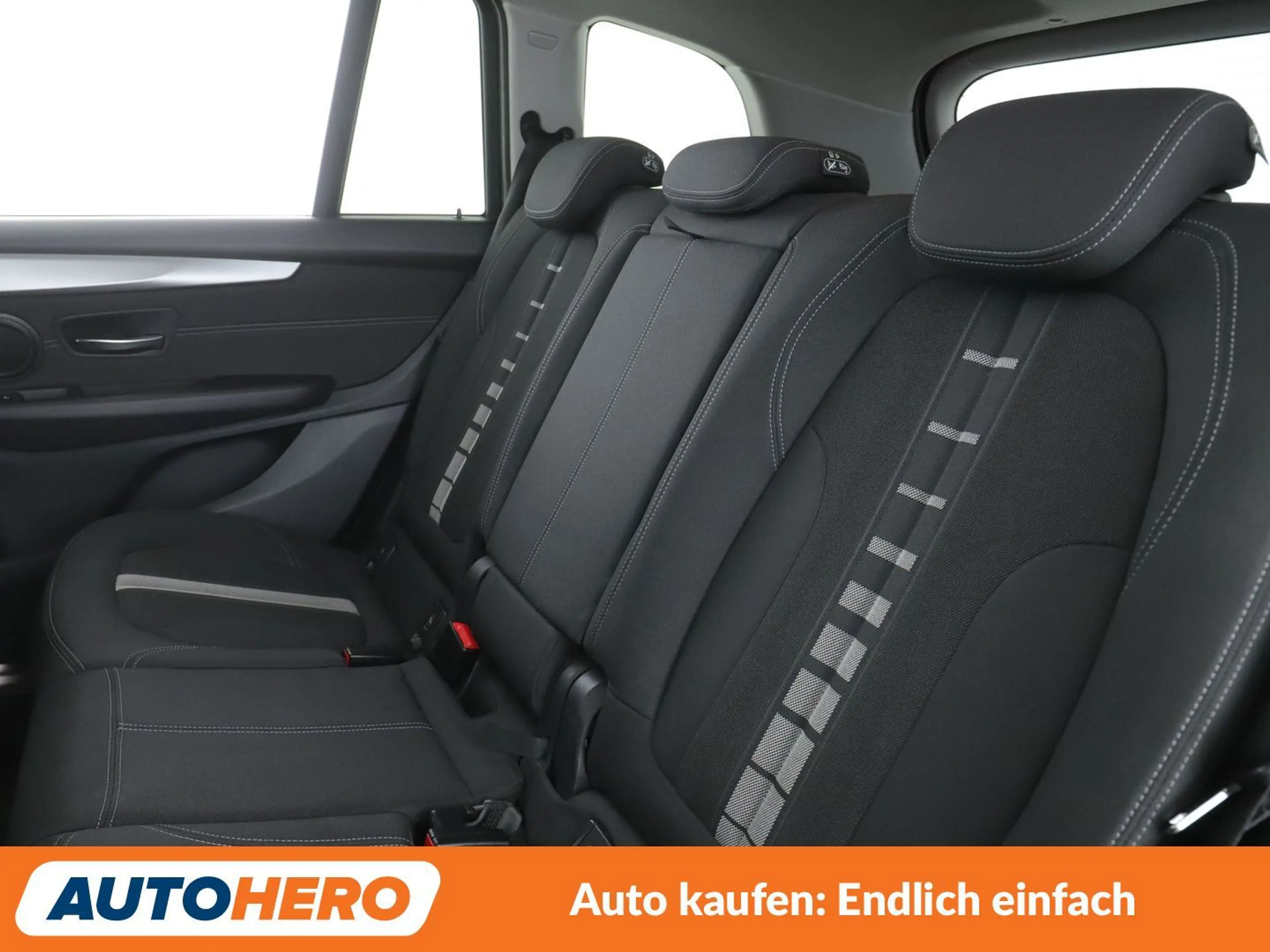 BMW 220 220i Gran Tourer Advantage Aut.*NAVI*LED*PDC* — photo 14