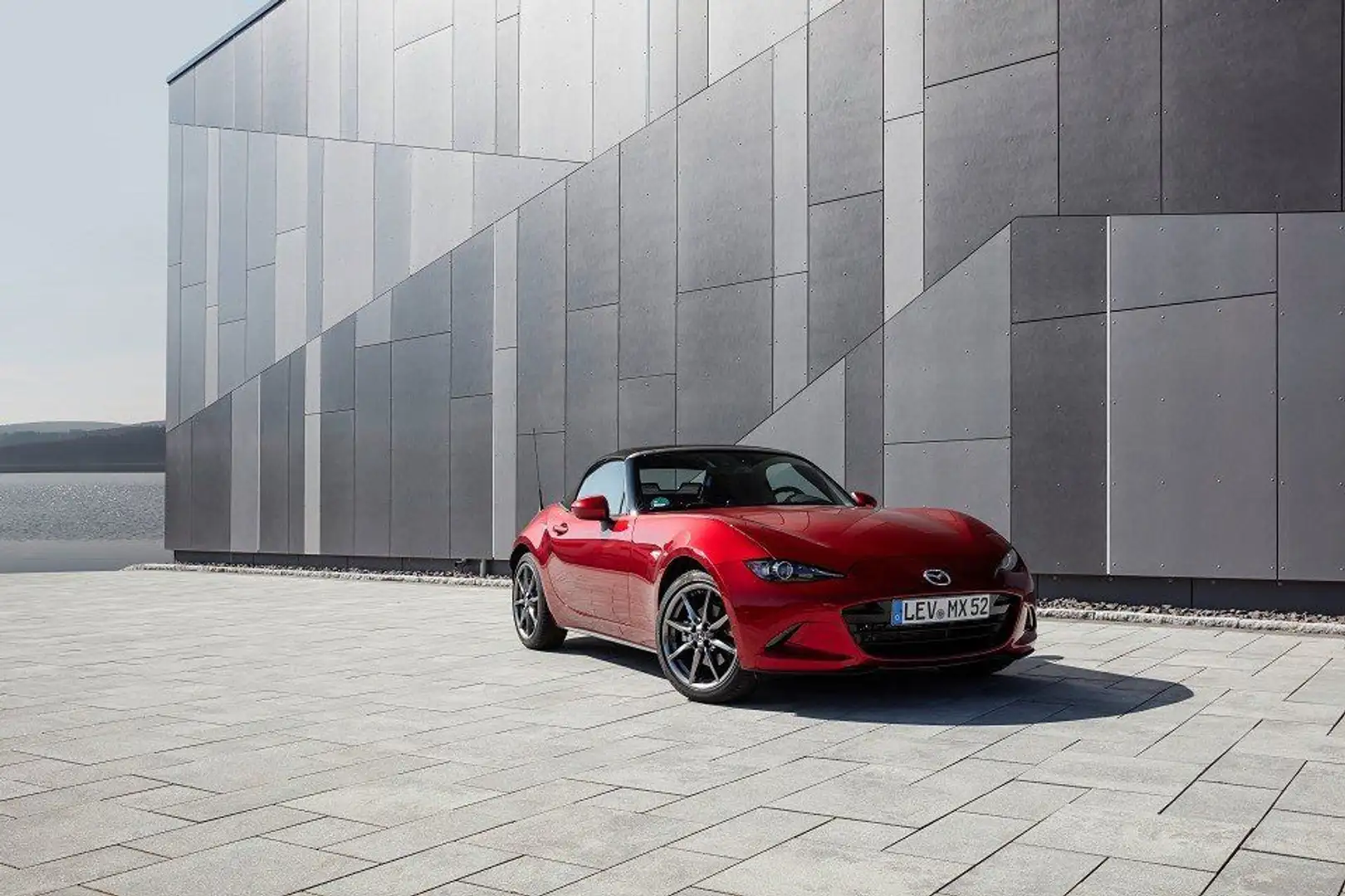 Mazda MX-5 1.5 (132PS) Schalter. Homura Sitzheizung Na Rosso - 2