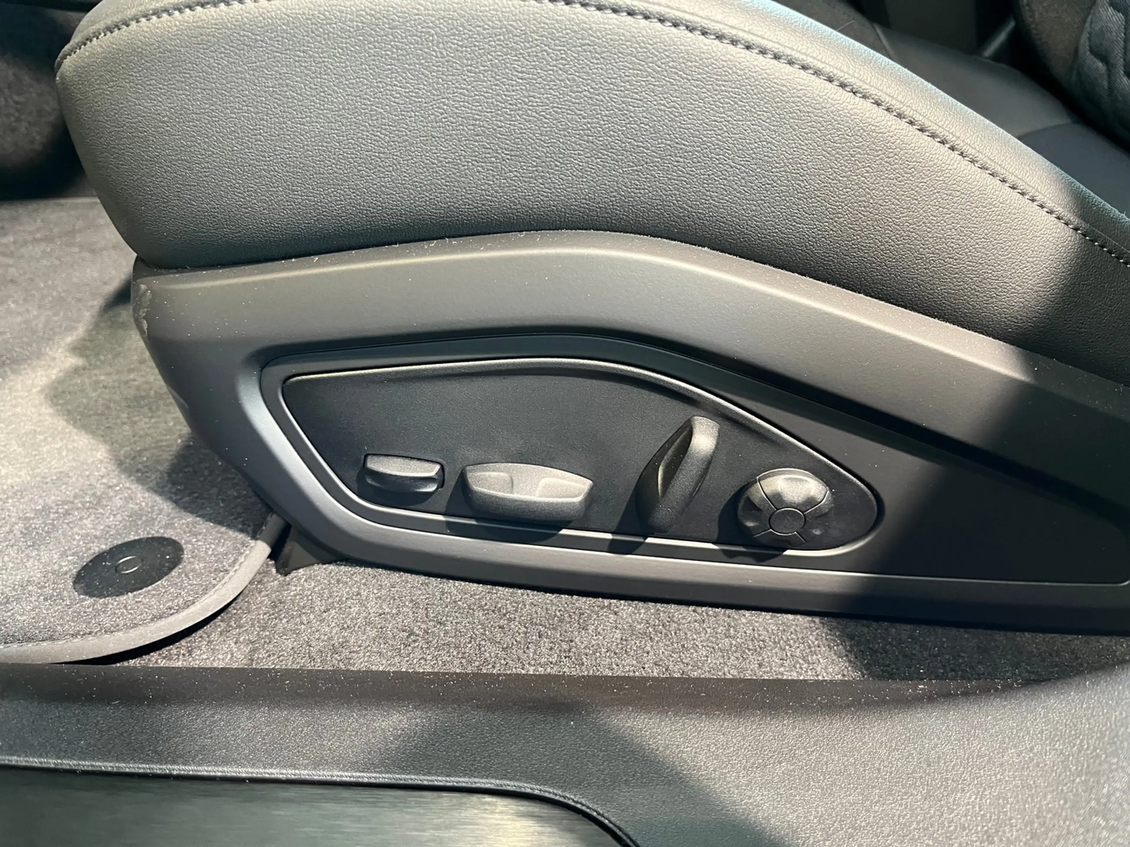 Audi e-tron GT — photo 5