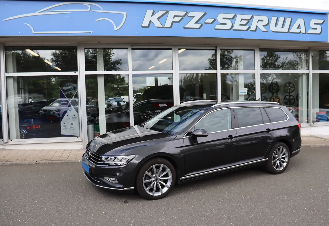 Volkswagen Passat Elegance, AHK, LED, Elektr. Heckkl, Navi, Sitzheiz.
