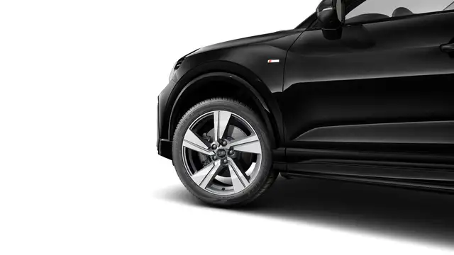 Audi Q2 view 7