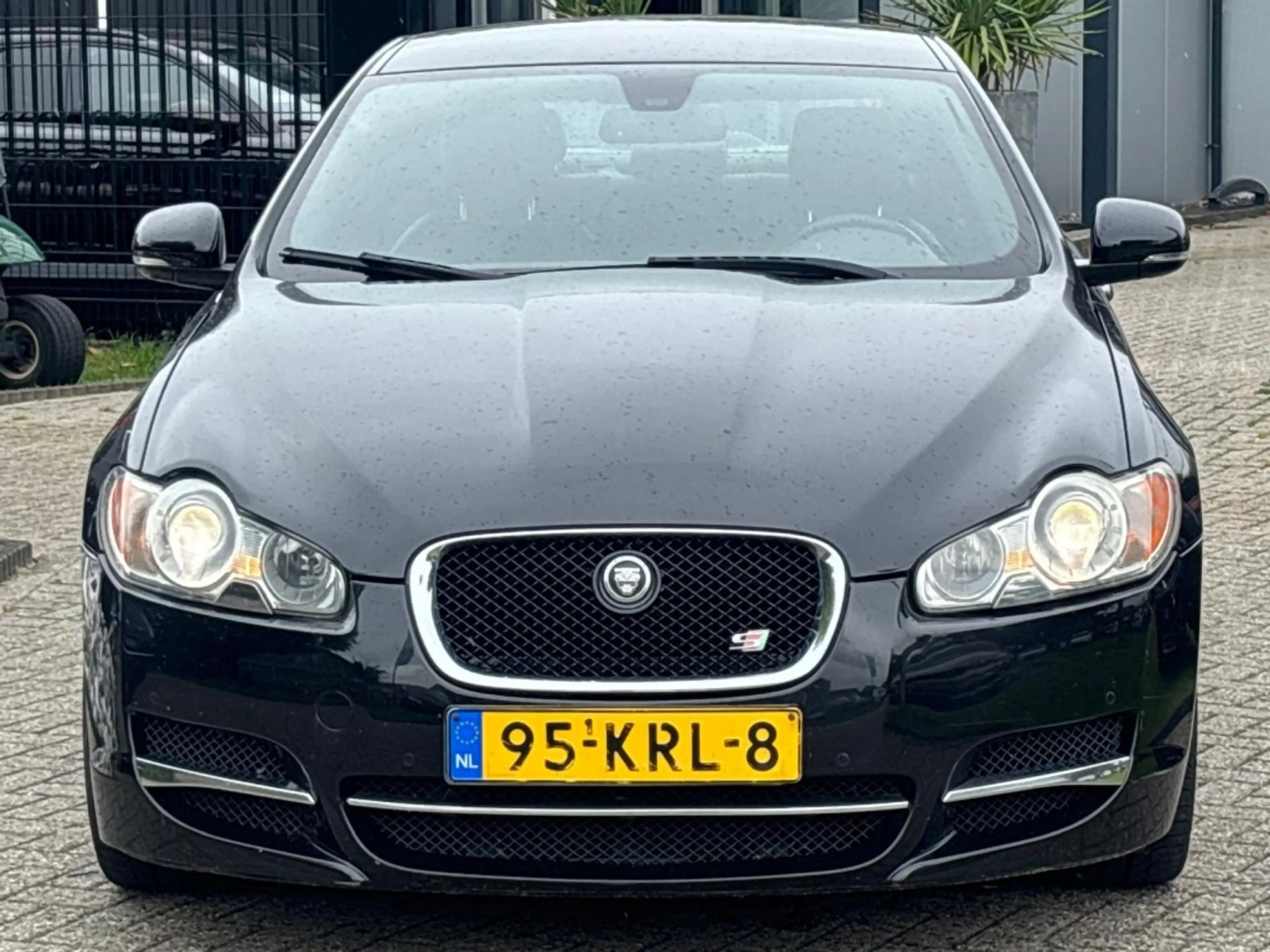 Jaguar XF 3.0D Diesel V6 S Portfolio 2010 Zwart Youngtimer — photo 2