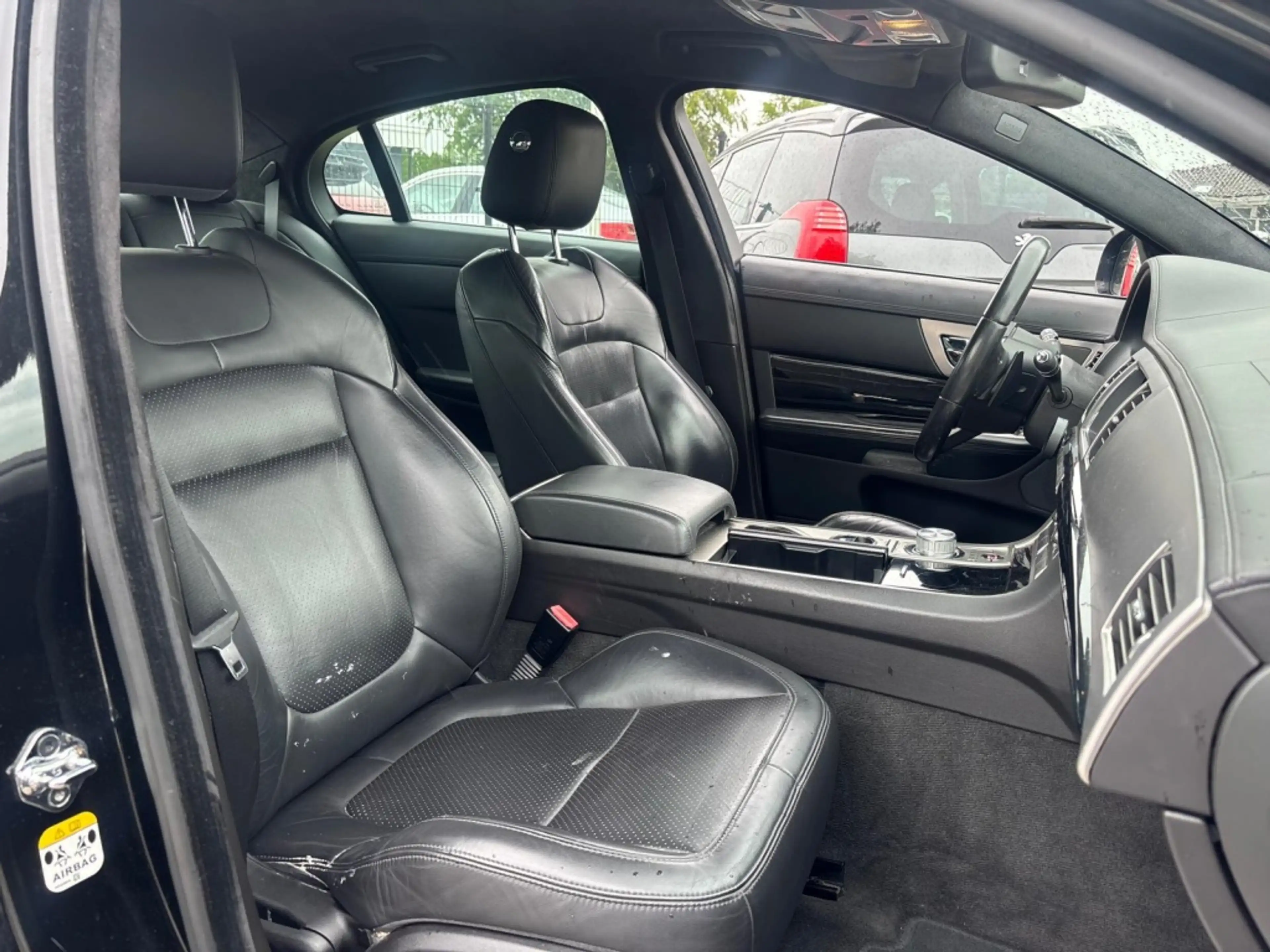 Jaguar XF 3.0D Diesel V6 S Portfolio 2010 Zwart Youngtimer — photo 10
