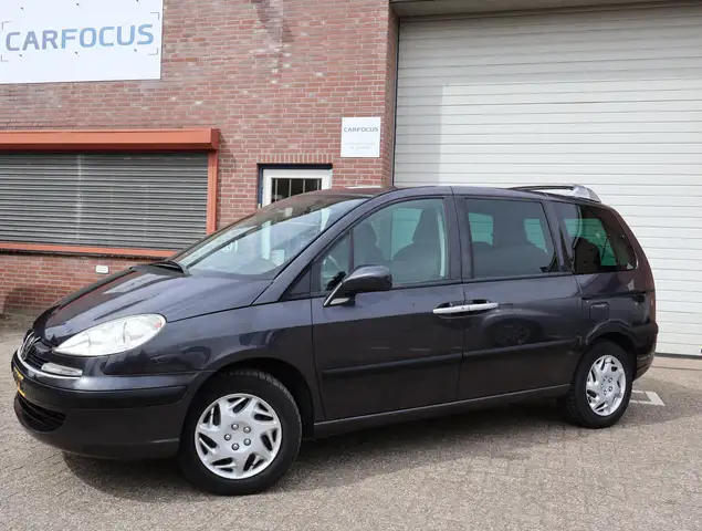 Peugeot 807 2.0 ST NAP Trekhaak PDC Cruise Airco APK