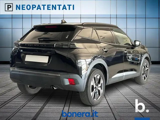 Peugeot 2008 view 5