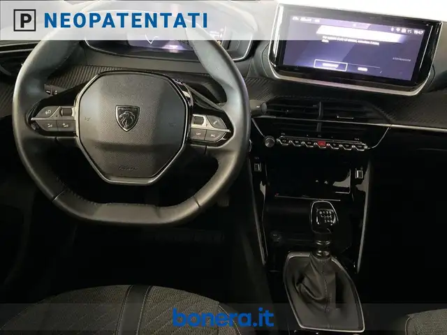 Peugeot 2008 view 14