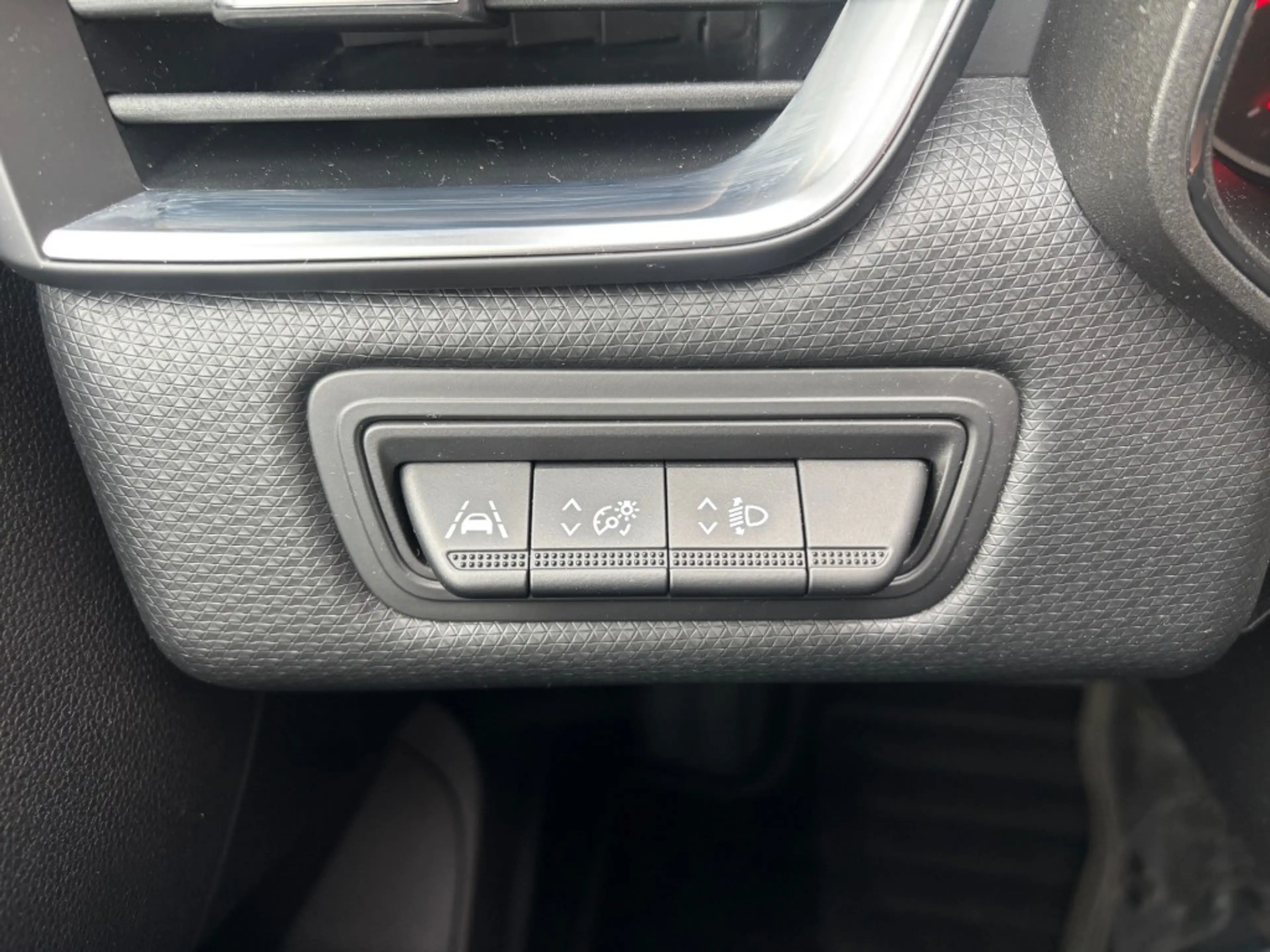 Renault Clio 1.0 TCE ZEN — photo 13