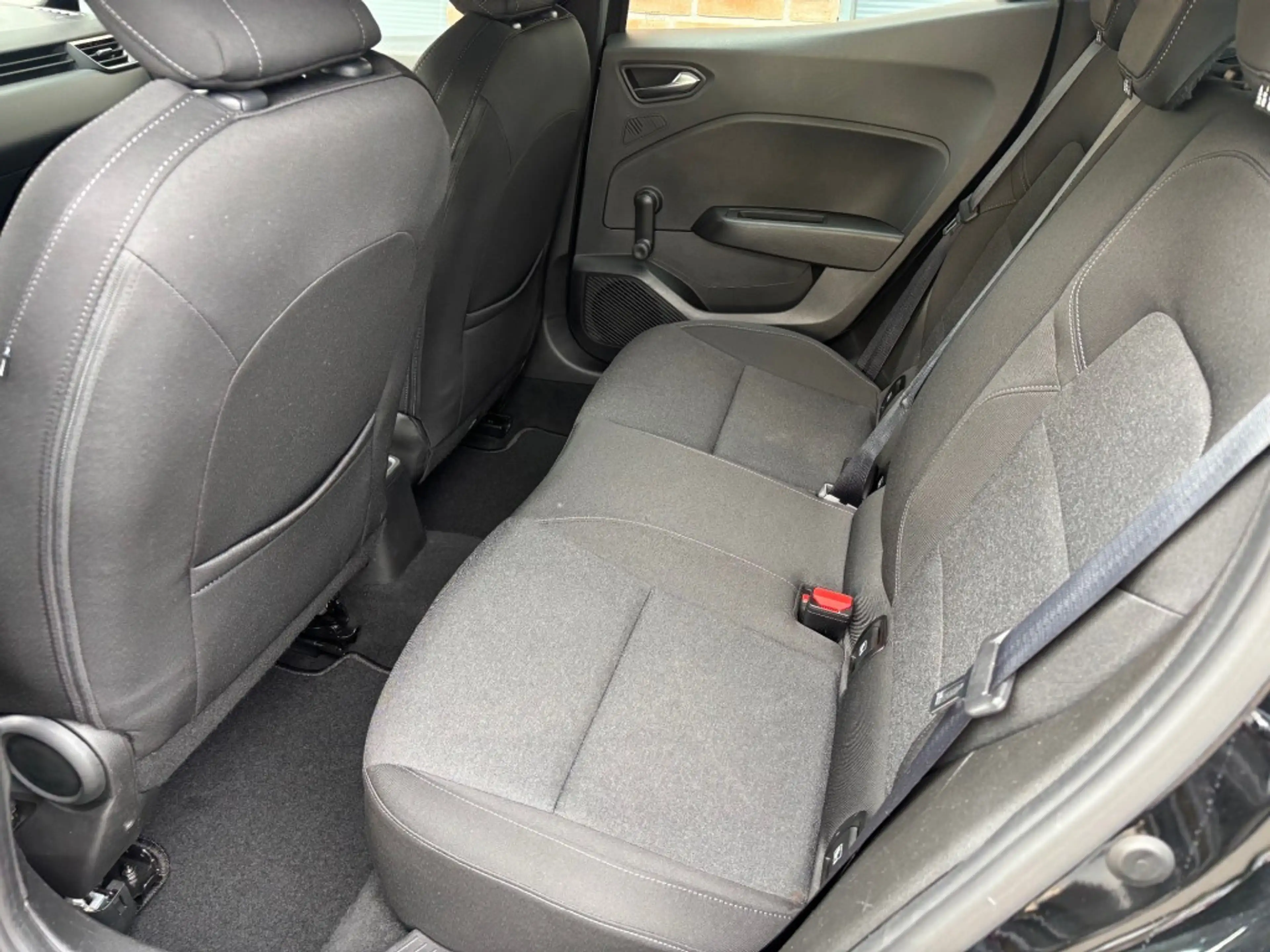 Renault Clio 1.0 TCE ZEN — photo 7