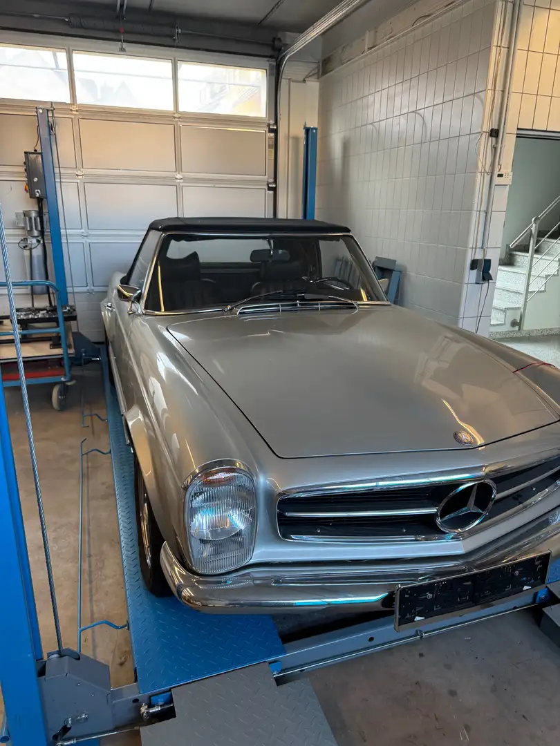 Mercedes-Benz SL 280 Pagode Stříbrná - 2