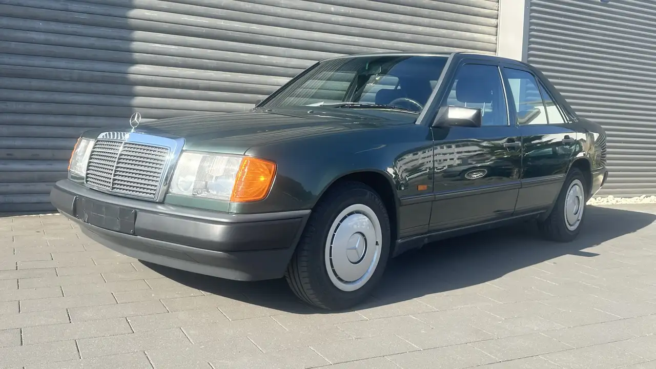 Mercedes-Benz E 200 W124, erst 65.000 km Top Zustand, ungeschweißt, foto 1