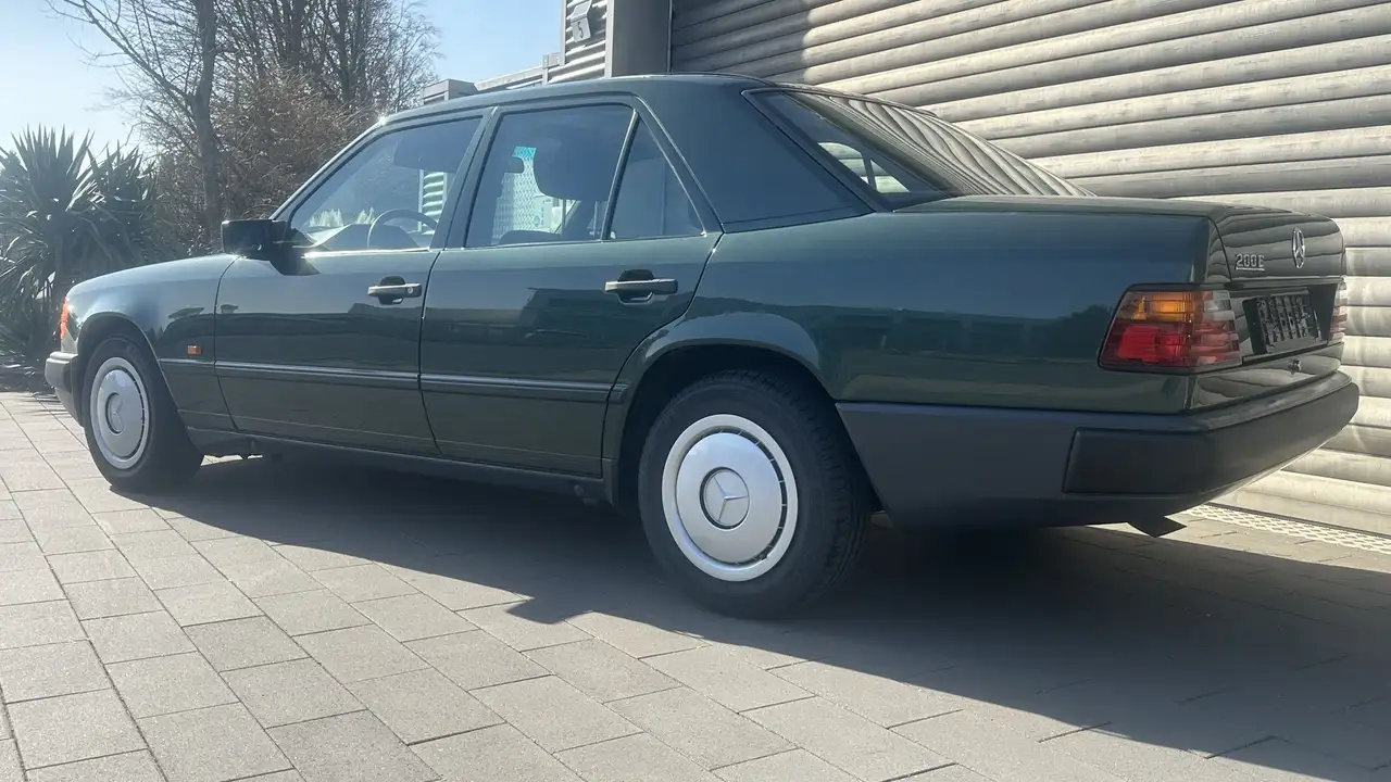 Mercedes-Benz E 200 W124, erst 65.000 km Top Zustand, ungeschweißt, foto 3