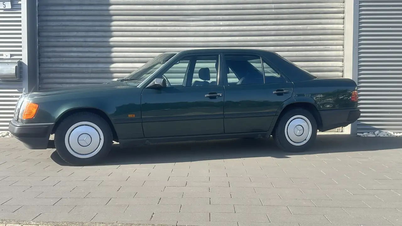 Mercedes-Benz E 200 W124, erst 65.000 km Top Zustand, ungeschweißt, foto 2