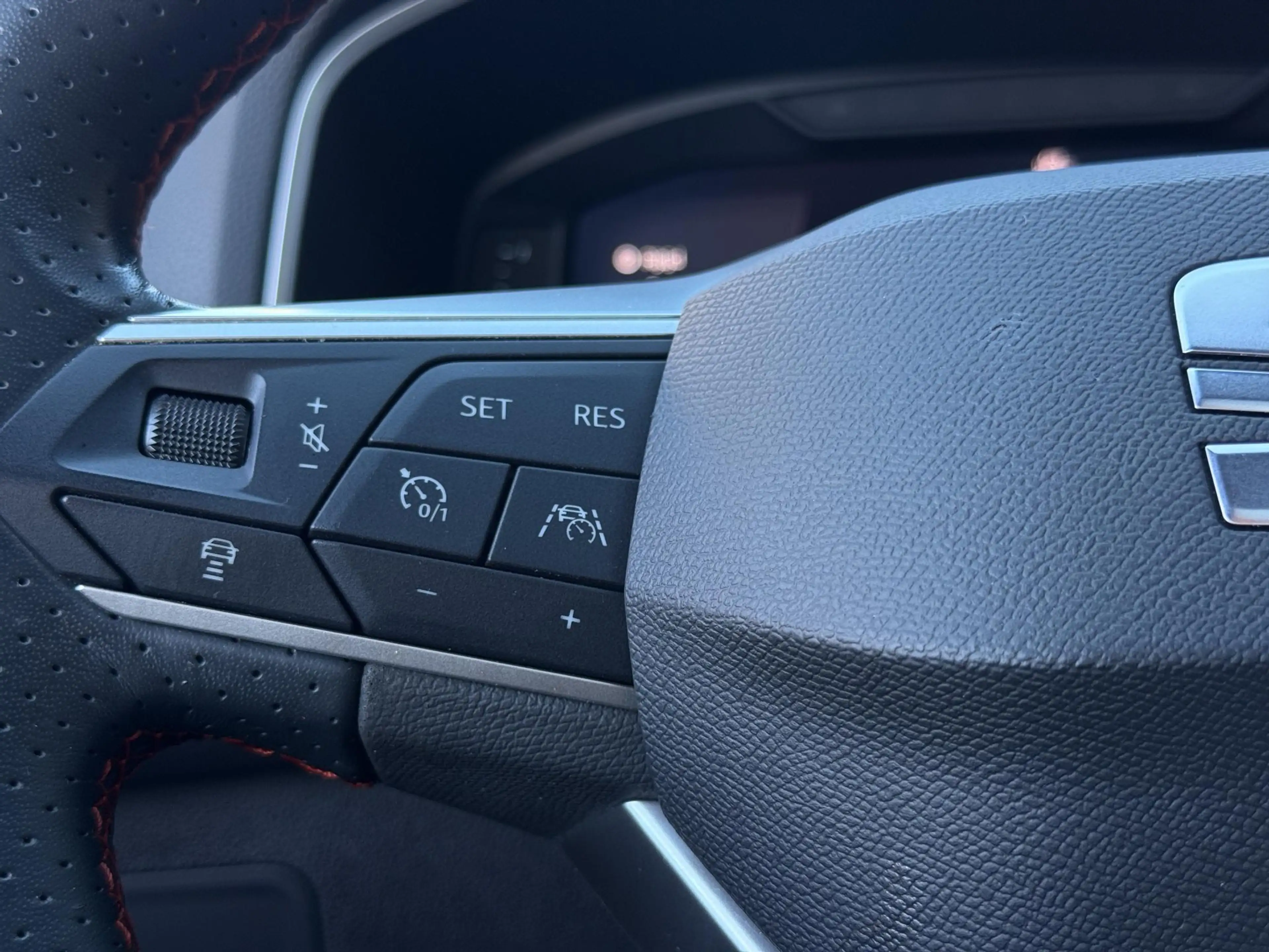 SEAT Tarraco 1.4 TSI e-Hybrid PHEV FR Business Intense /Apple & — photo 13