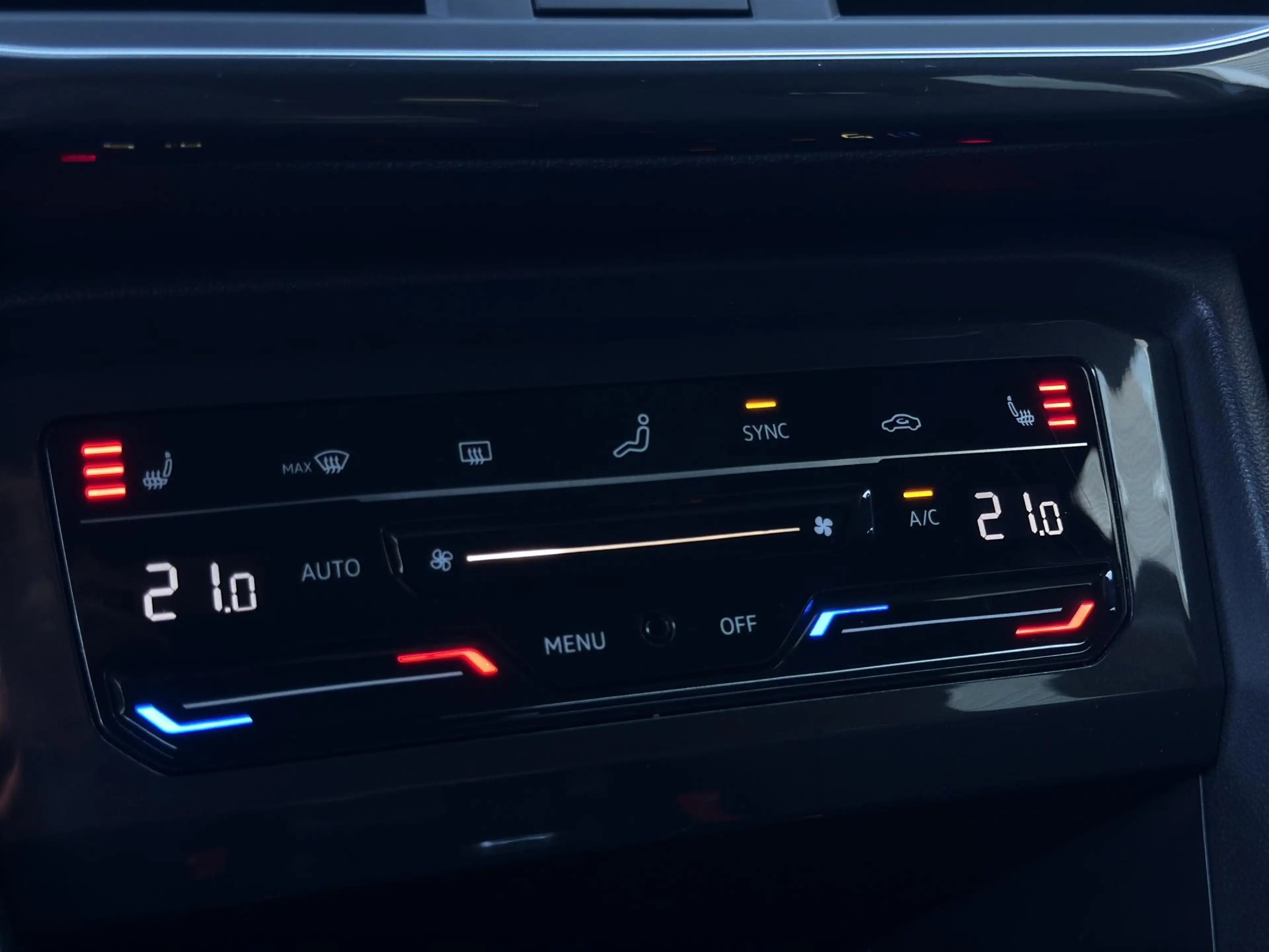 SEAT Tarraco 1.4 TSI e-Hybrid PHEV FR Business Intense /Apple & — photo 23