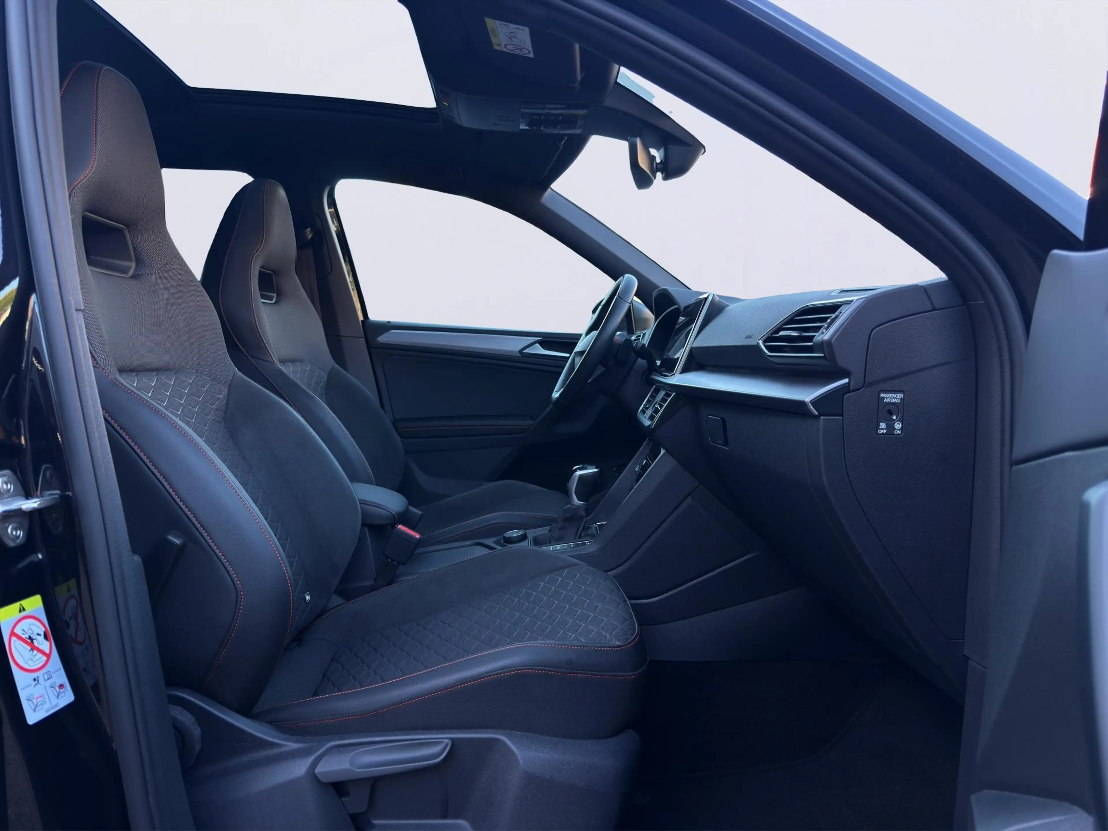 SEAT Tarraco 1.4 TSI e-Hybrid PHEV FR Business Intense /Apple & — photo 26