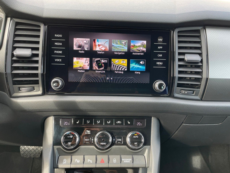 Skoda Kodiaq 2.0TDI Clever 4x4 DSG AHK KAM LED APP ACC — photo 17