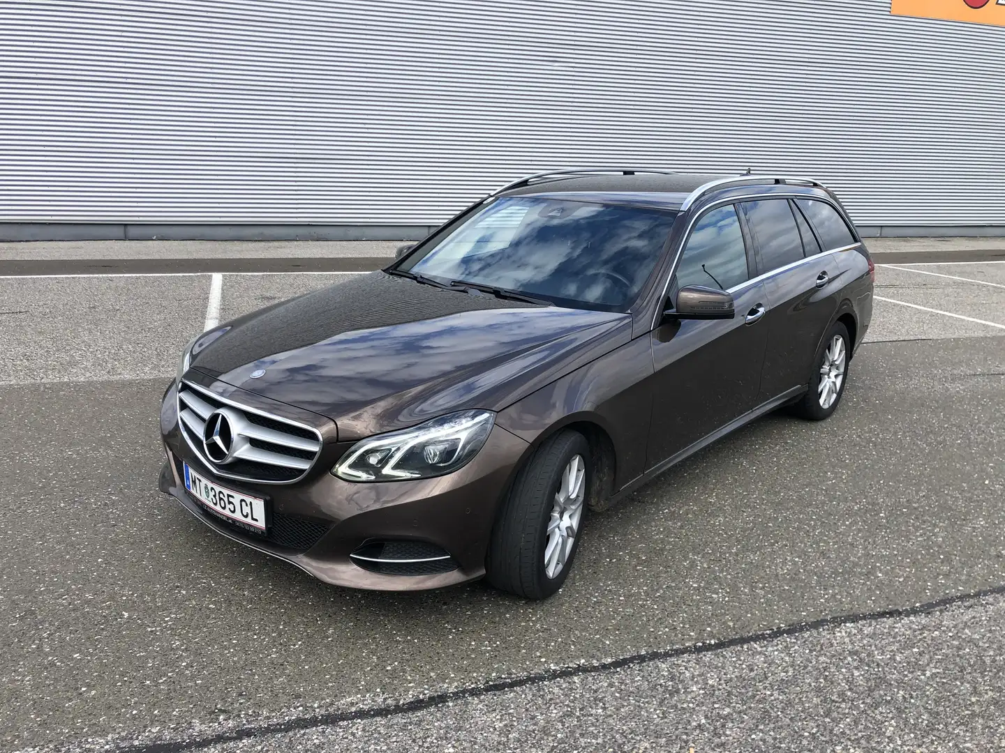 Mercedes-Benz E 350 T BlueTEC Avantgarde Aut. 4-matic Braun - 1