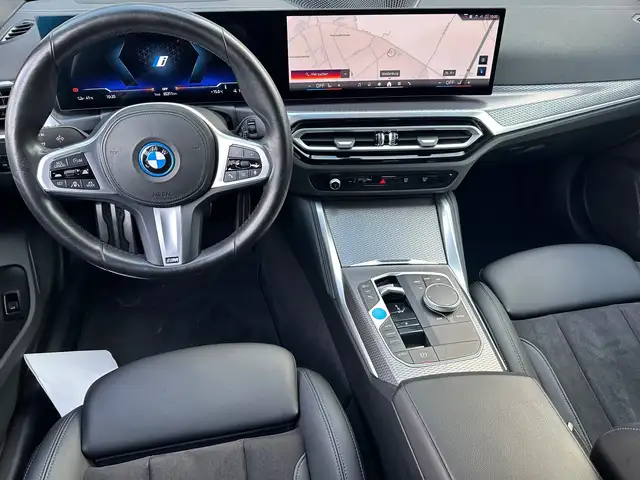 BMW I4 view 14