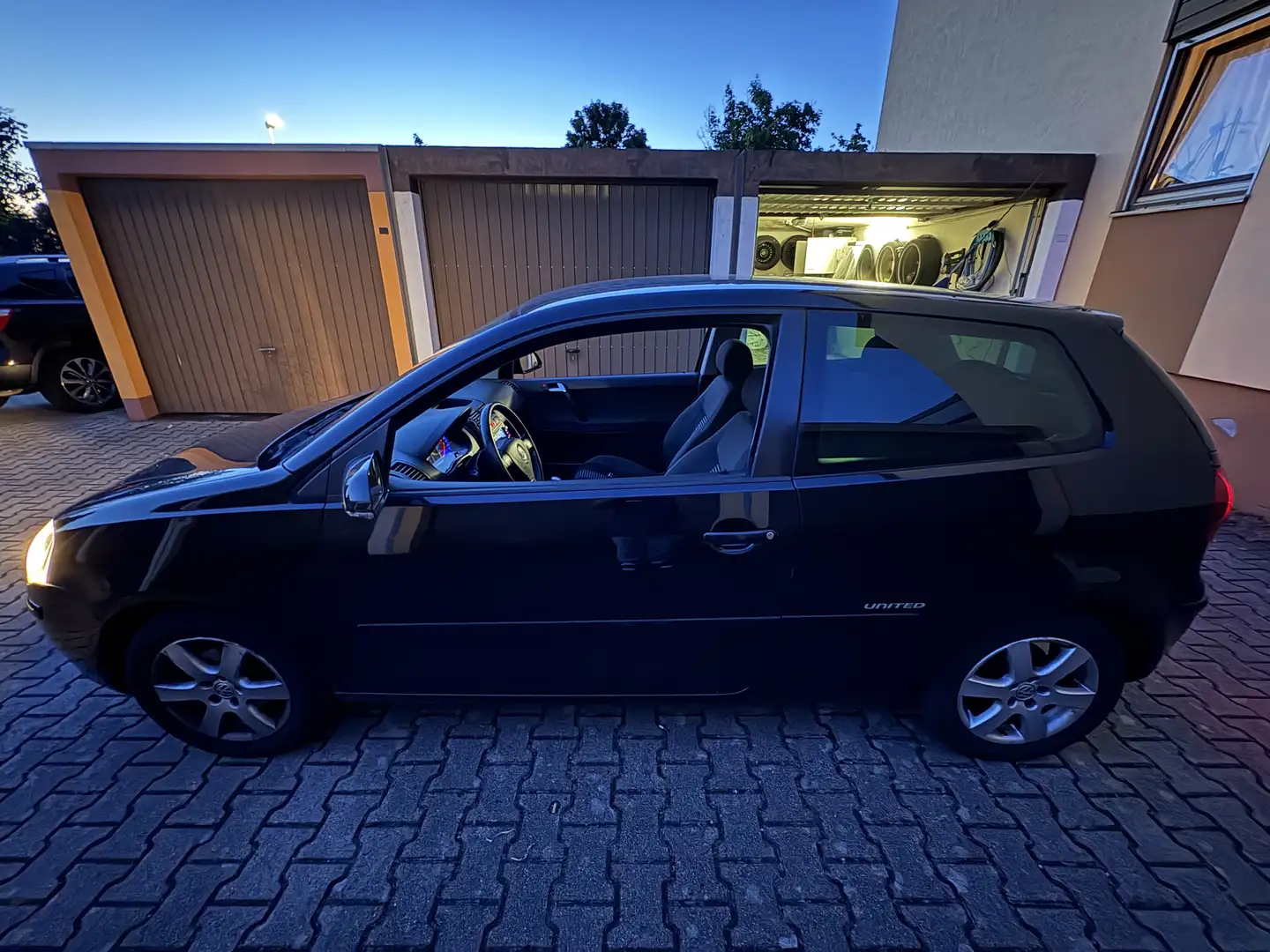 Volkswagen Polo United Schwarz - 2