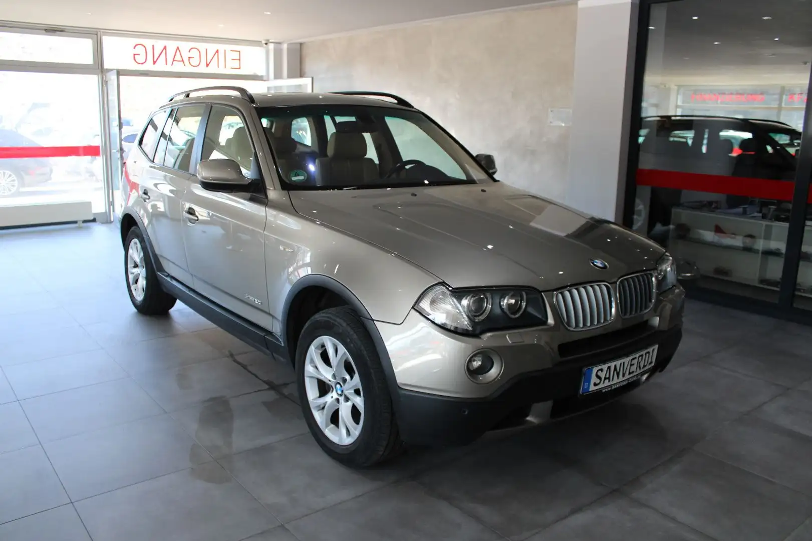 BMW X3 xDrive20d Exclusive LEDER NAVI XENON PANORAMA Grau - 2