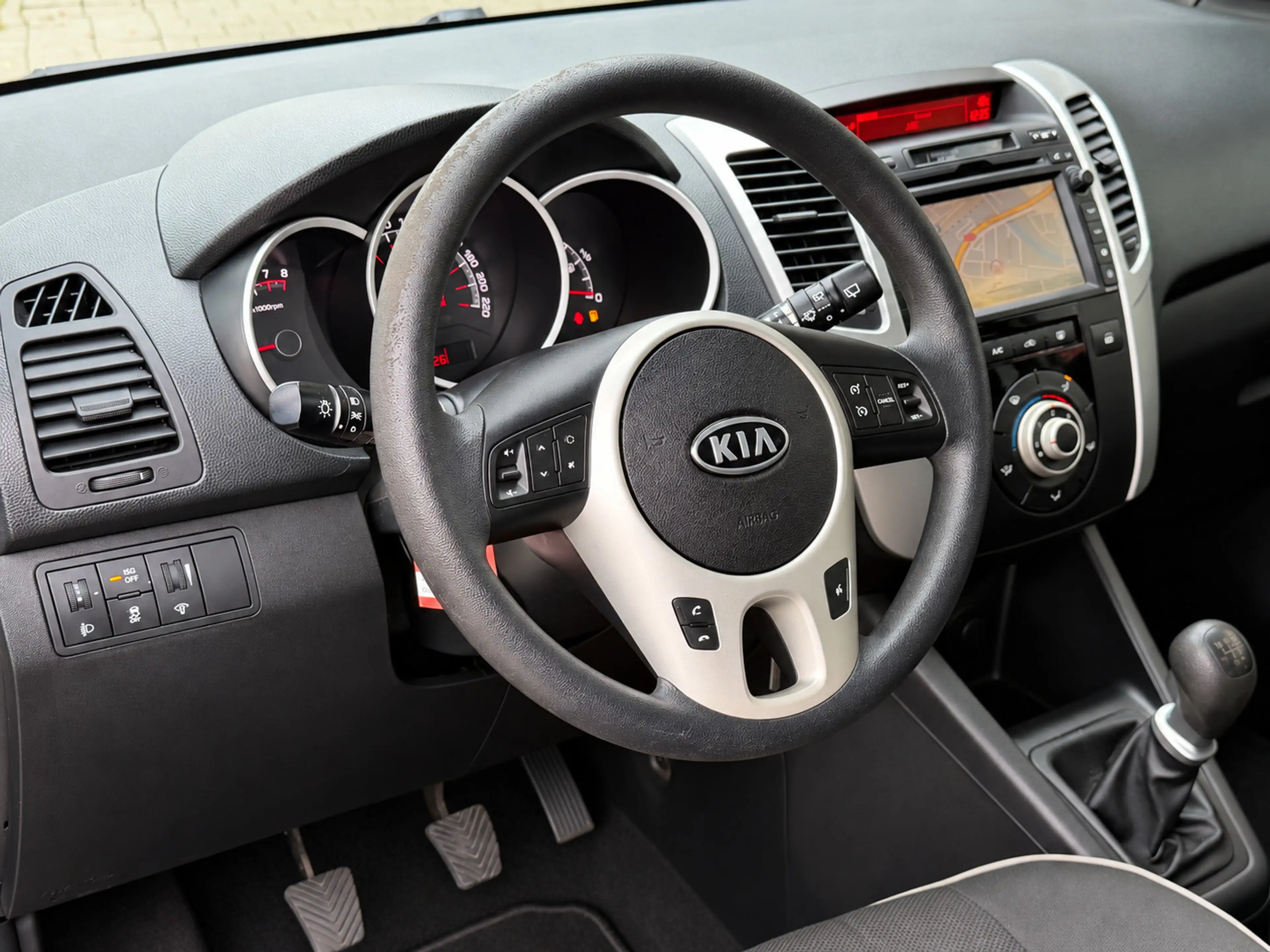 Kia Venga 1.4 CVVT Plus Pack - 63.000 KM I Navigatie I Airco — photo 2