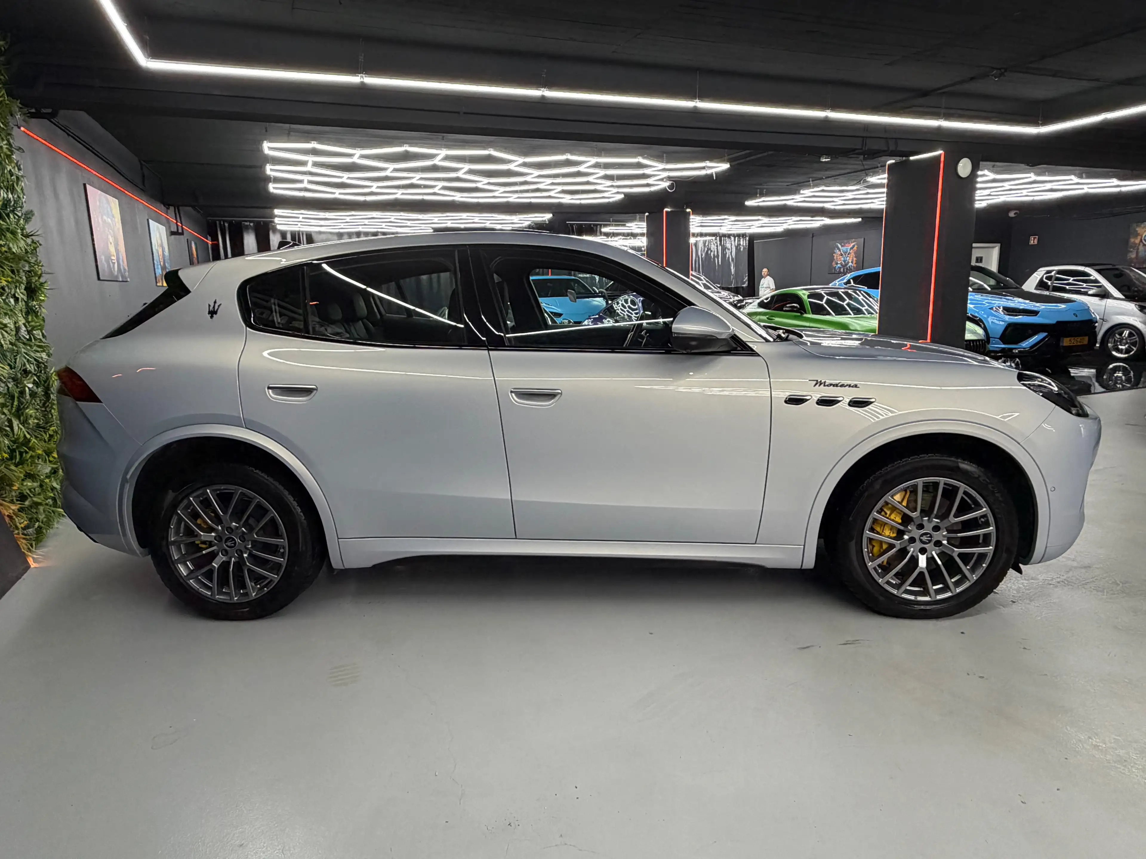 Maserati Grecale Modena Hybrid 330Ps Carbon 360° — photo 3