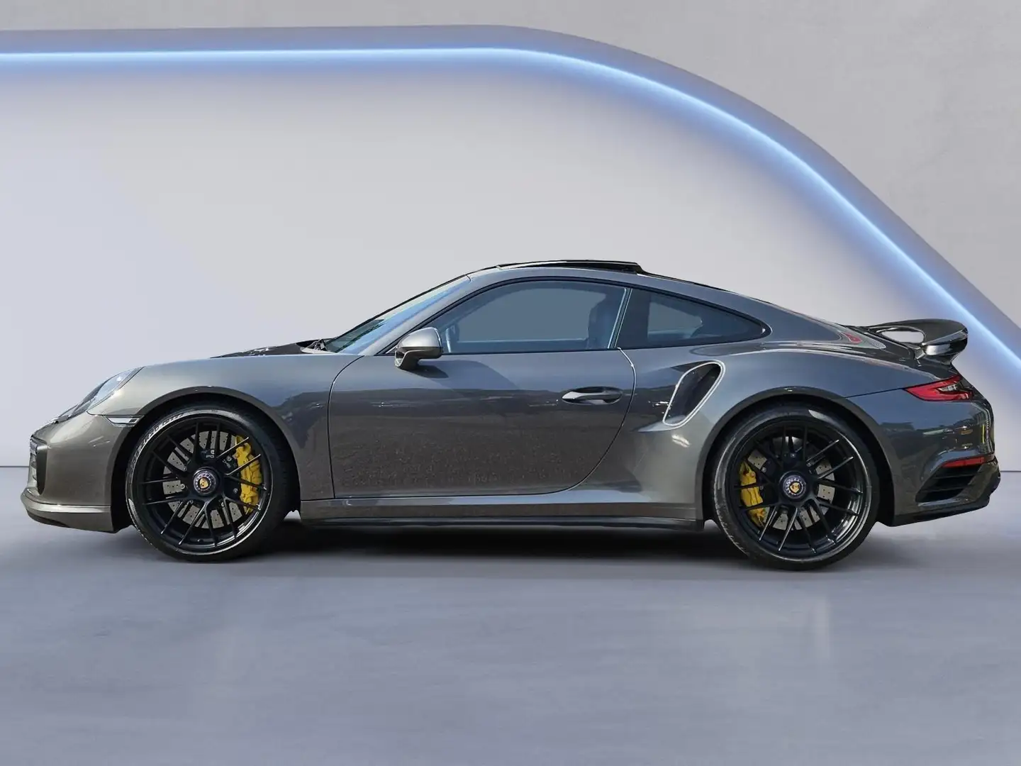 Porsche 991 3.8 Turbo S /Keramische remmen/Burmester/Adapt. Cr Grijs - 2