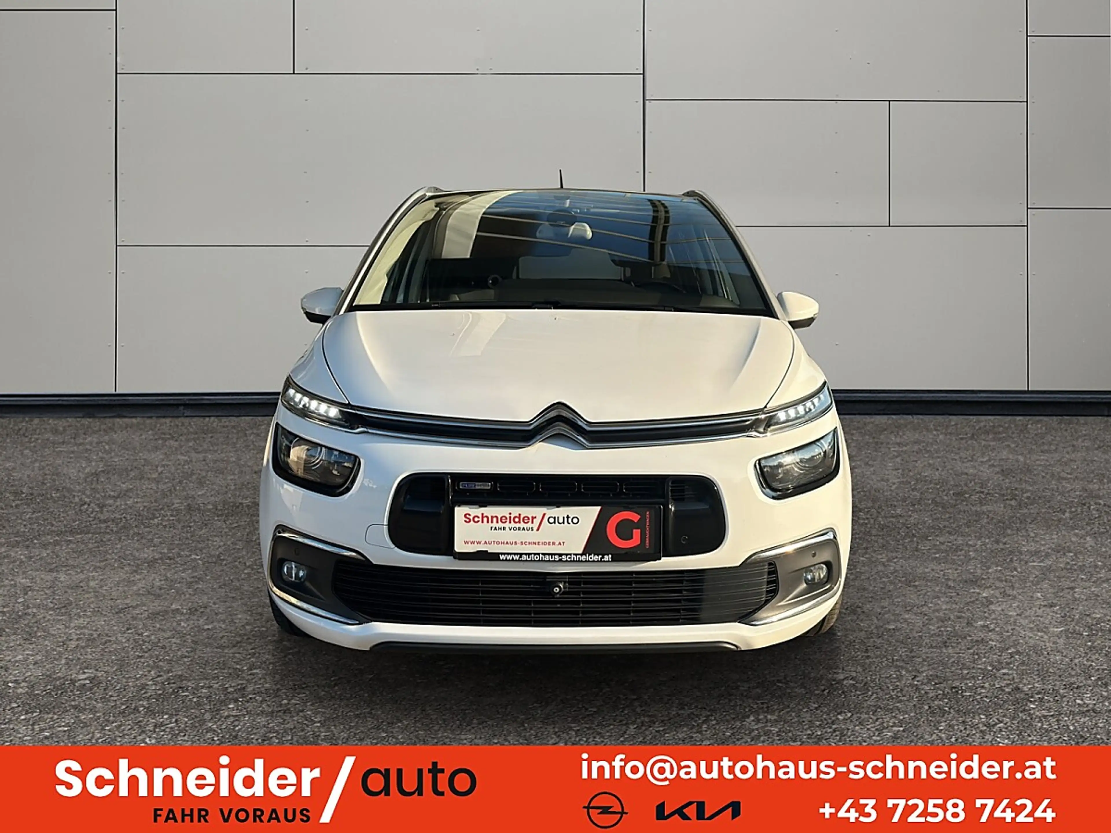 Citroen Grand C4 Picasso PureTech 130 S&S EAT6 Shine — photo 2