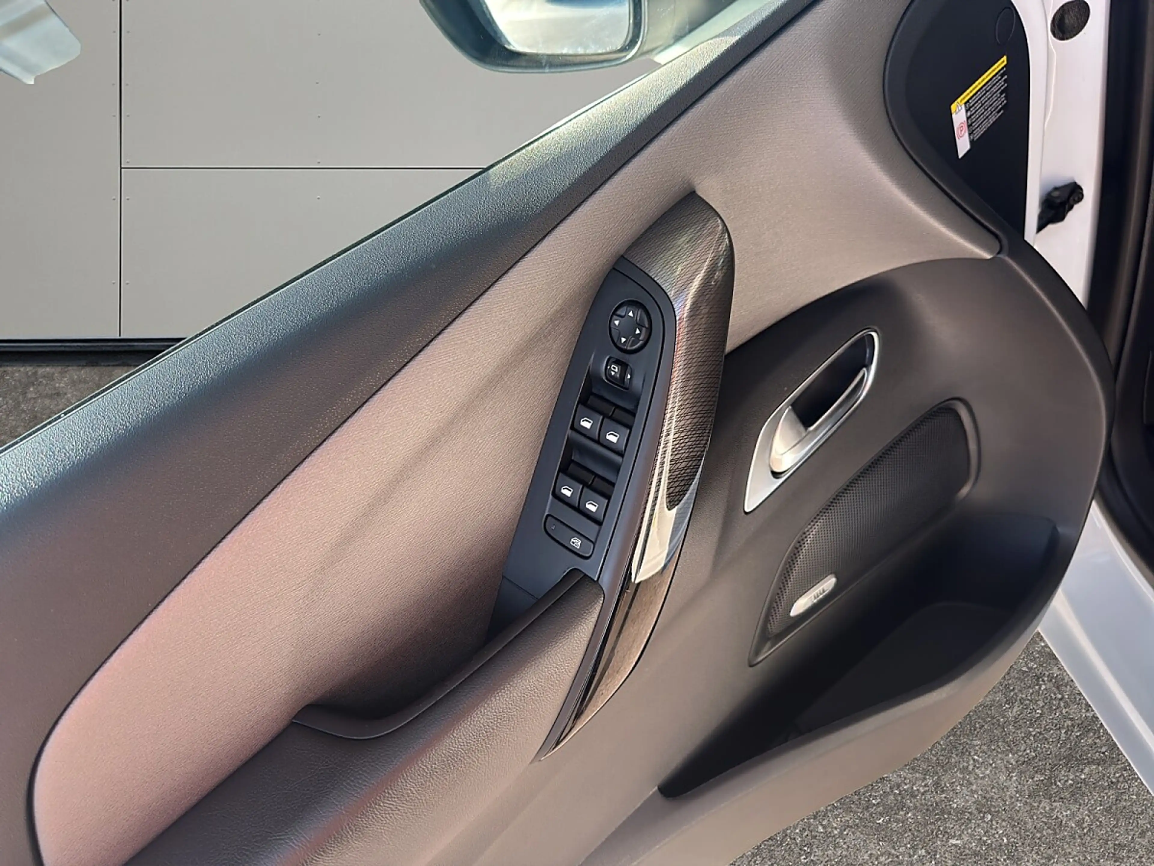 Citroen Grand C4 Picasso PureTech 130 S&S EAT6 Shine — photo 9