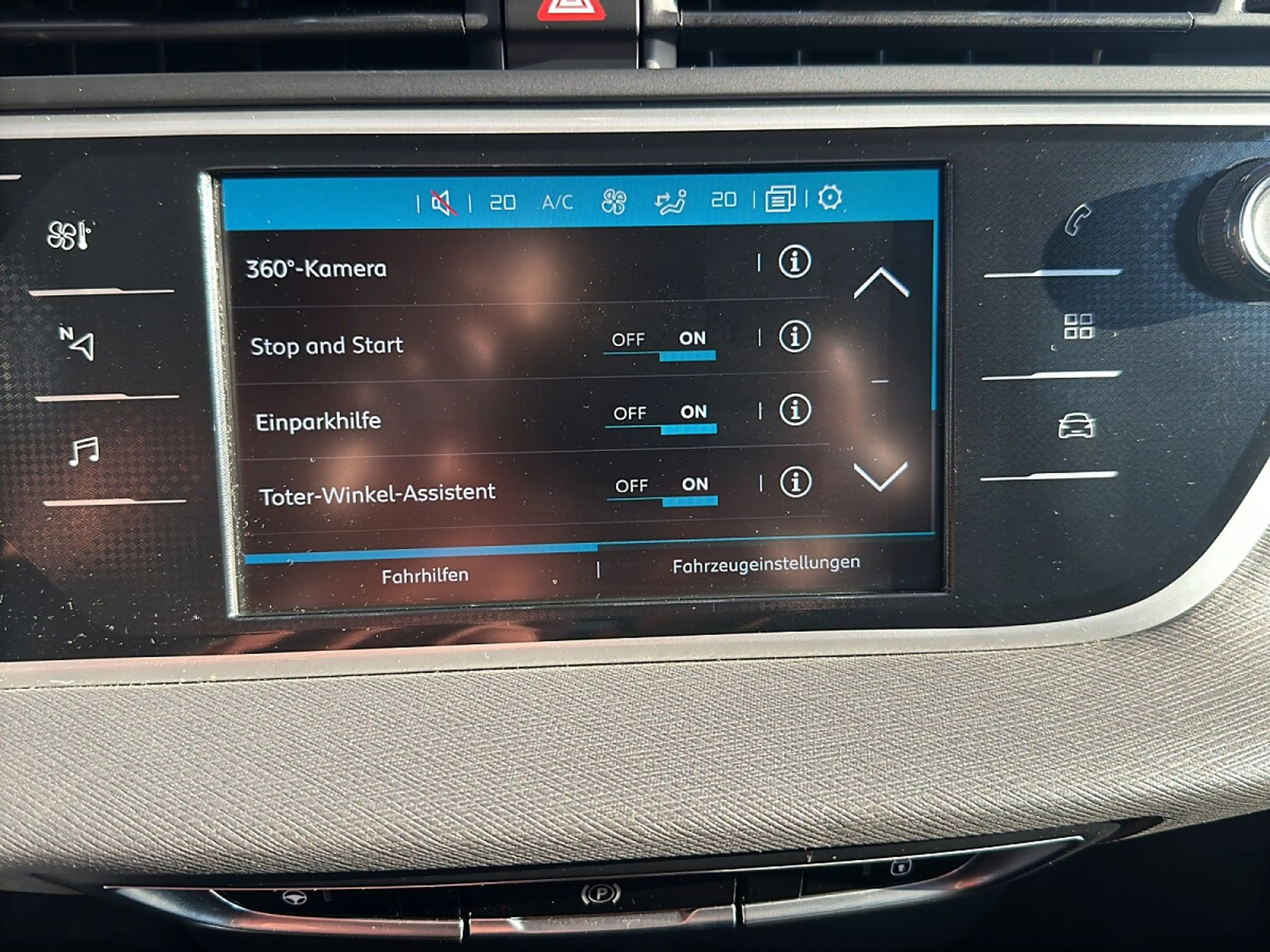 Citroen Grand C4 Picasso PureTech 130 S&S EAT6 Shine — photo 13