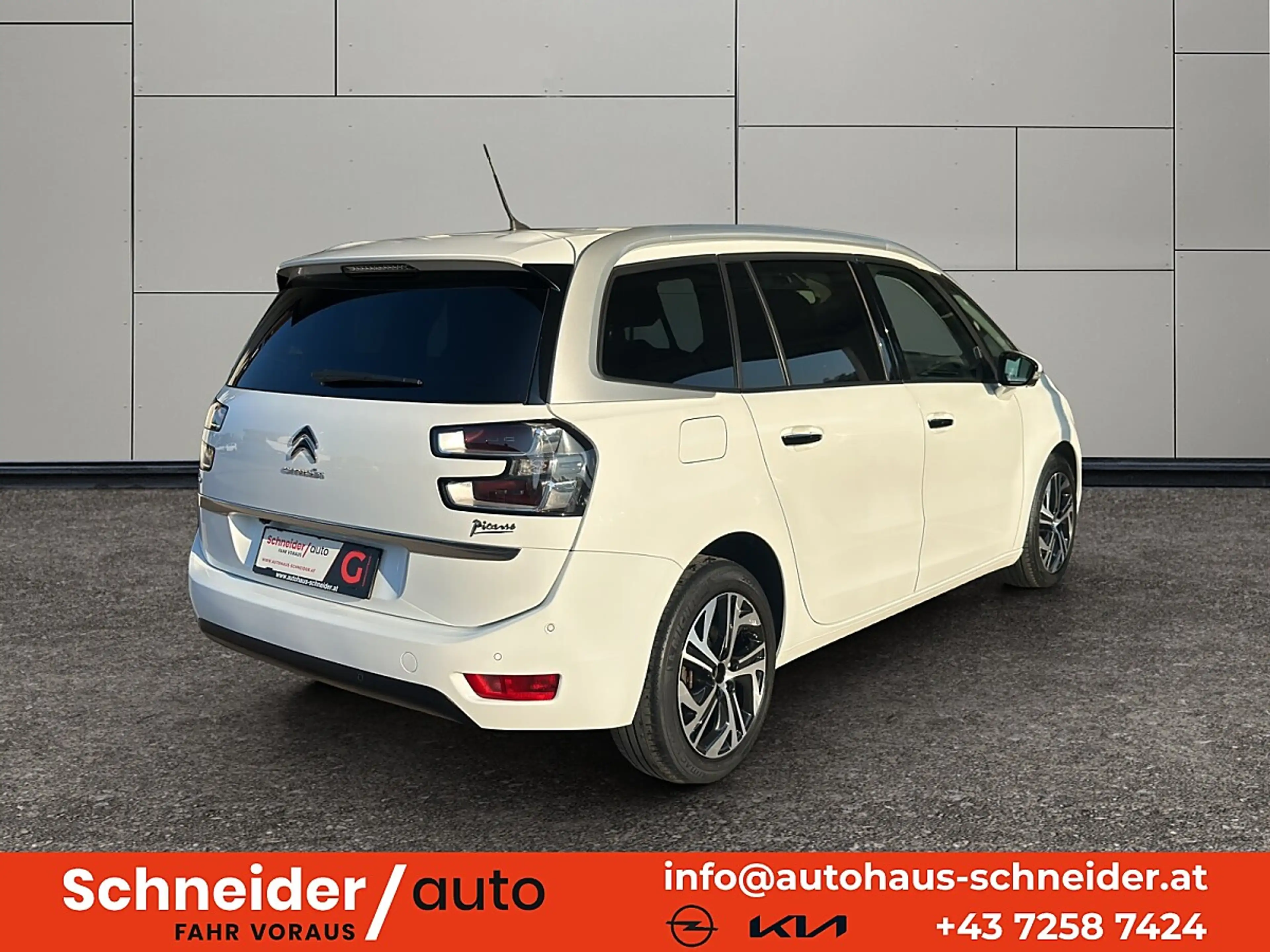 Citroen Grand C4 Picasso PureTech 130 S&S EAT6 Shine — photo 4