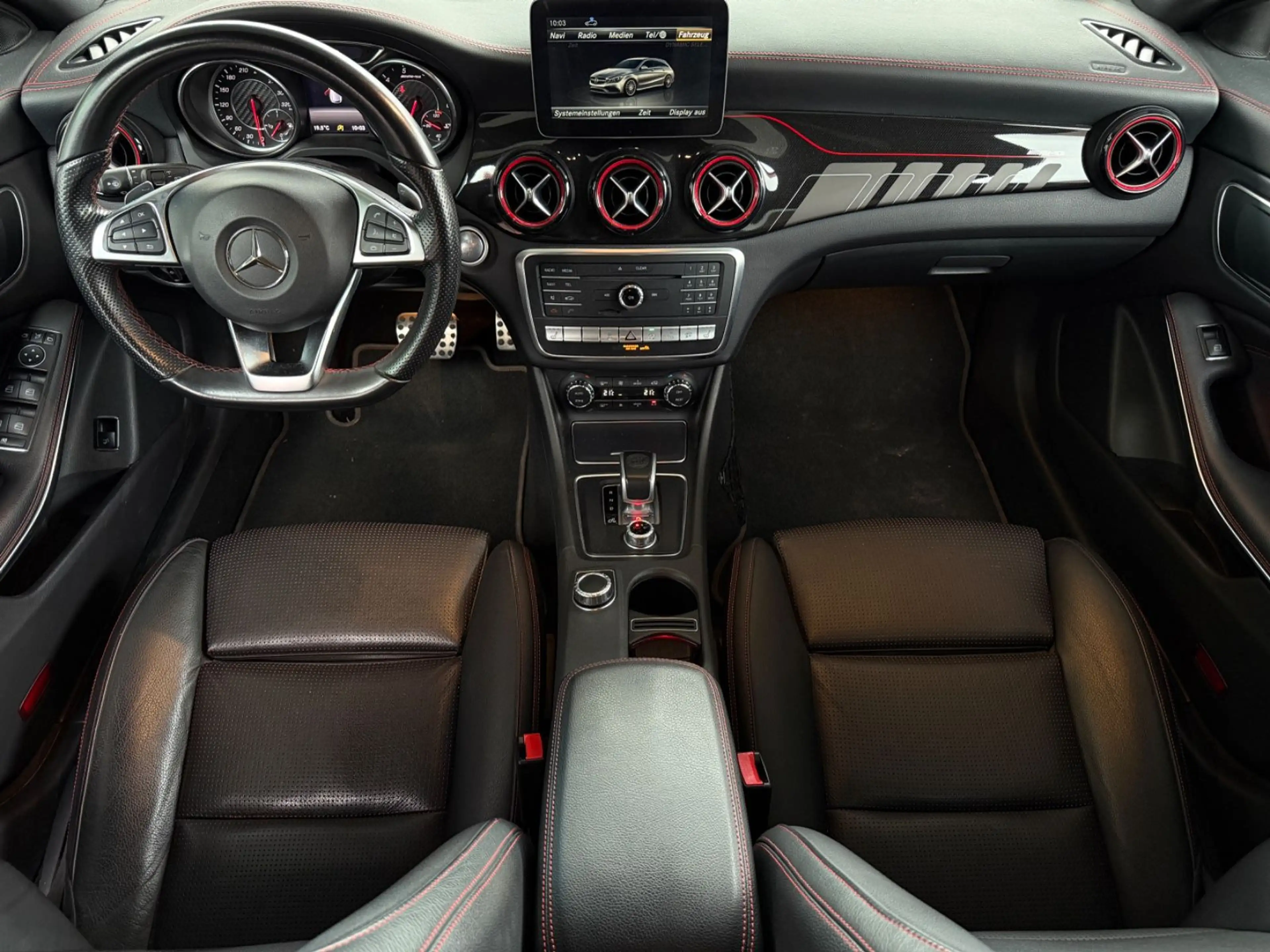 Mercedes-Benz CLA 45 AMG 4Matic/NIGHT/PERFORMEN — photo 10