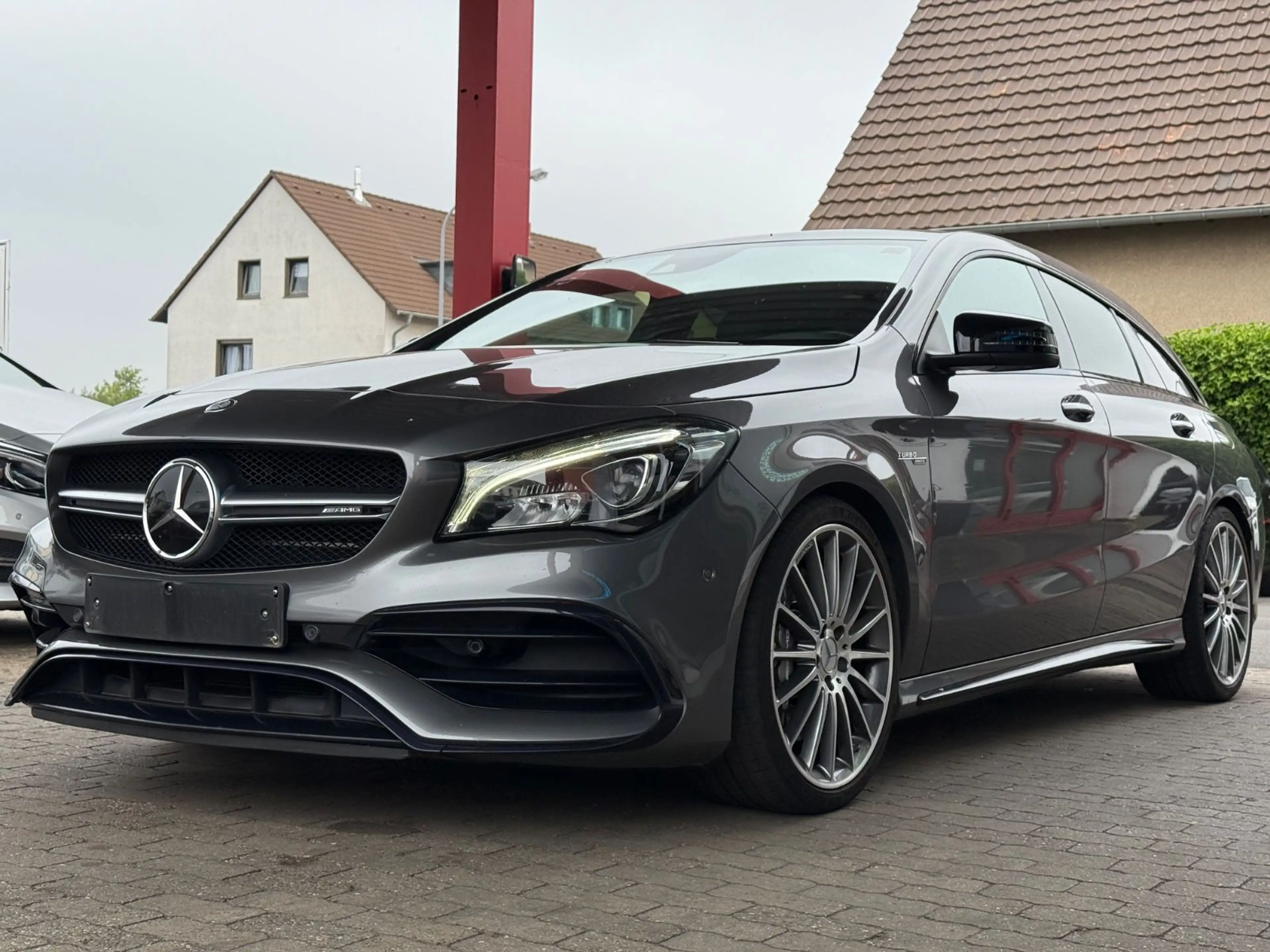 Mercedes-Benz CLA 45 AMG 4Matic/NIGHT/PERFORMEN — photo 3