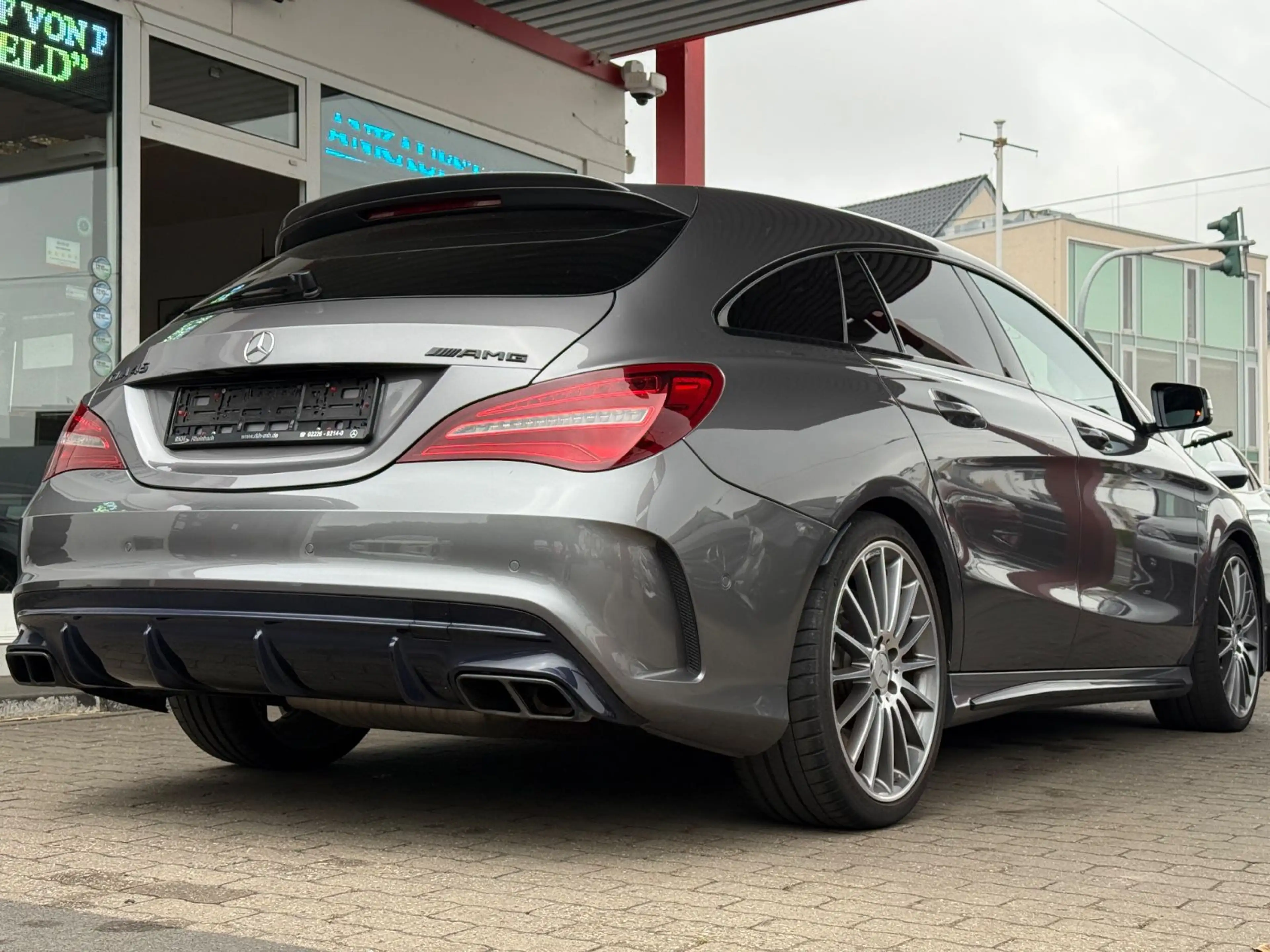 Mercedes-Benz CLA 45 AMG 4Matic/NIGHT/PERFORMEN — photo 4