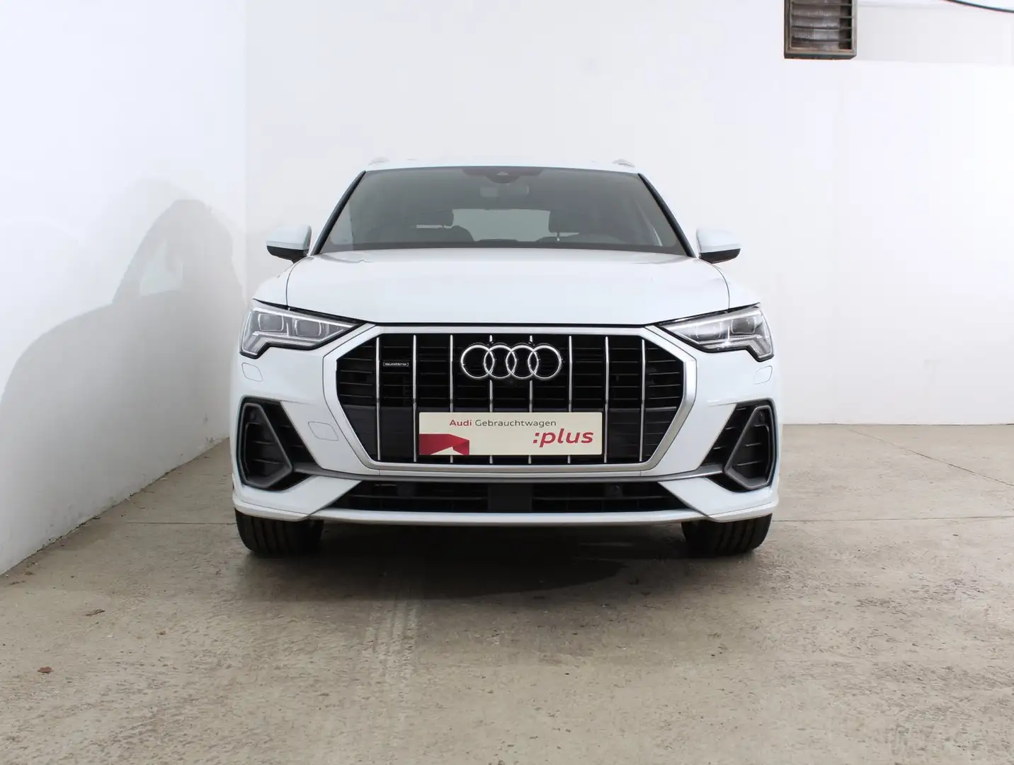 Audi Q3 40 TFSI quattro S line exterieur Weiß - 2