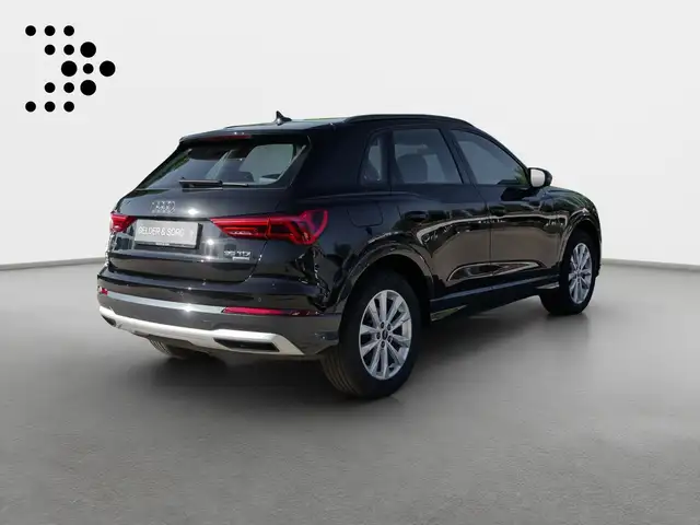 Audi Q3 view 2