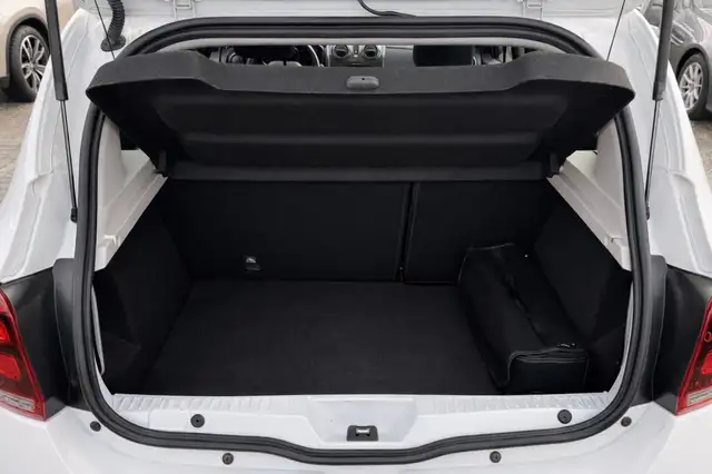 Dacia Sandero view 13