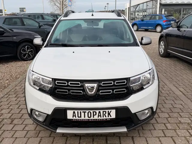 Dacia Sandero view 2
