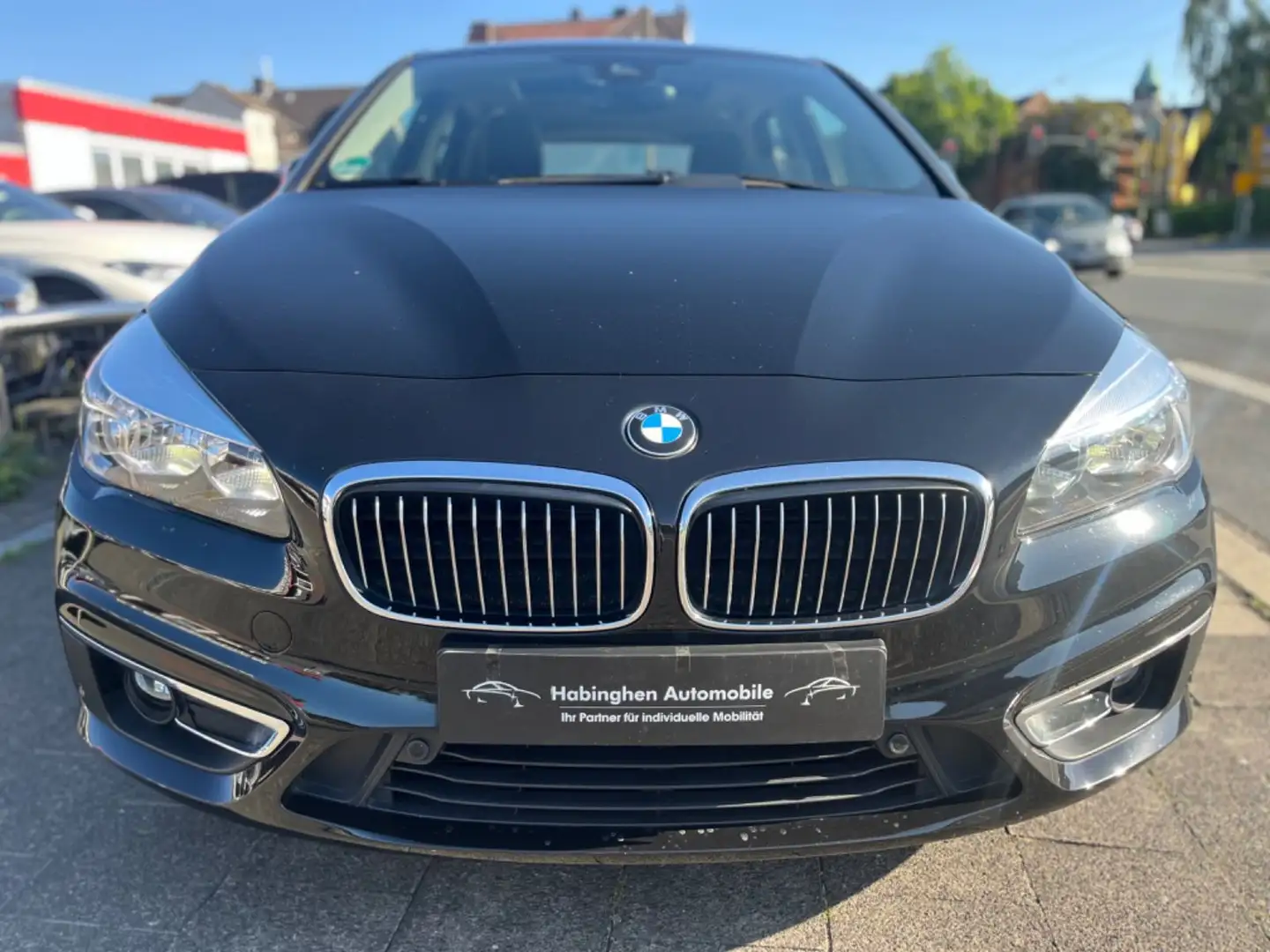 BMW 218 218i Luxury Line*Leder*Navi*HUD*SHZ*PDC*Panorama Schwarz - 2