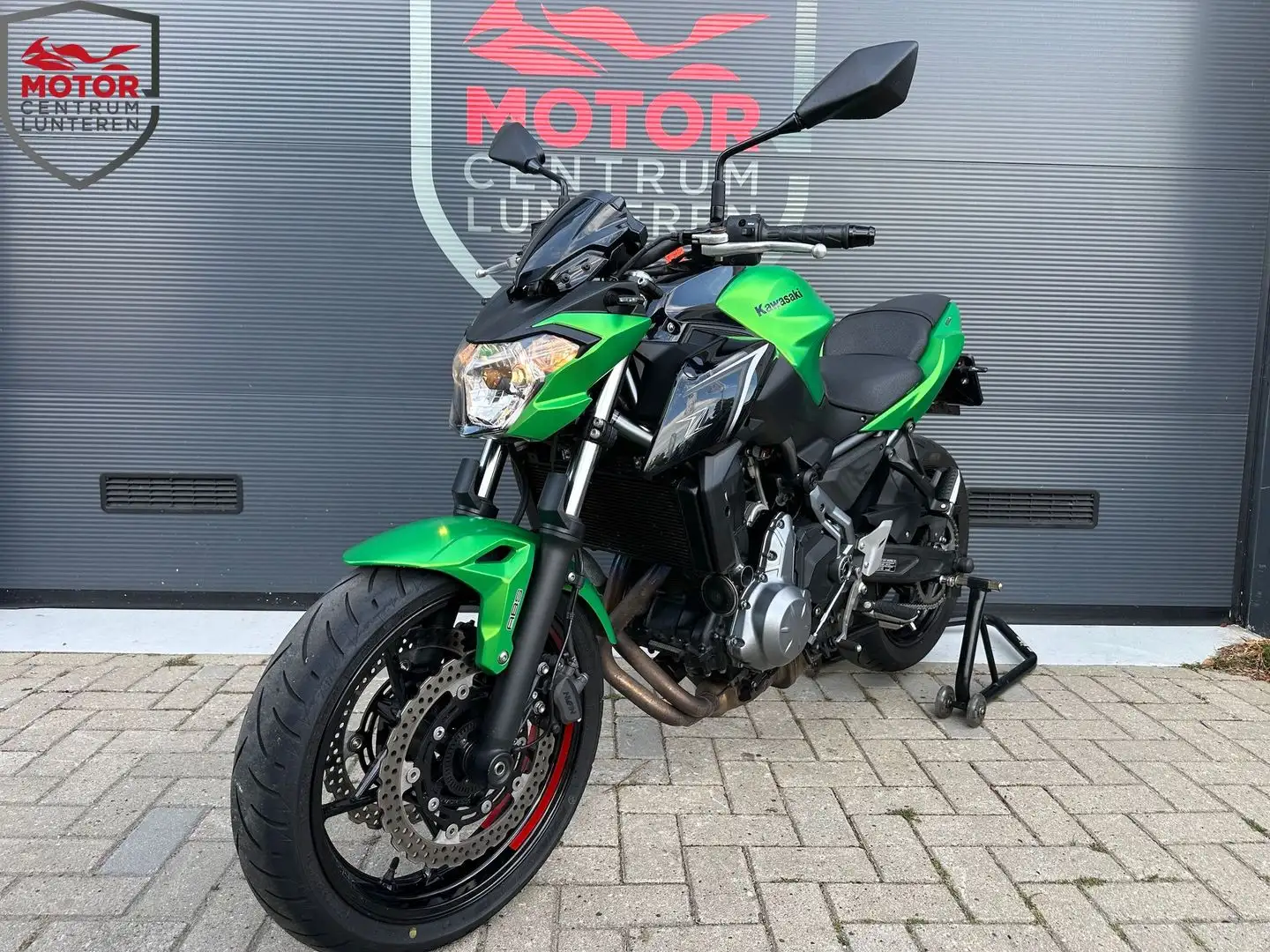 Kawasaki Z 650 Groen - 2