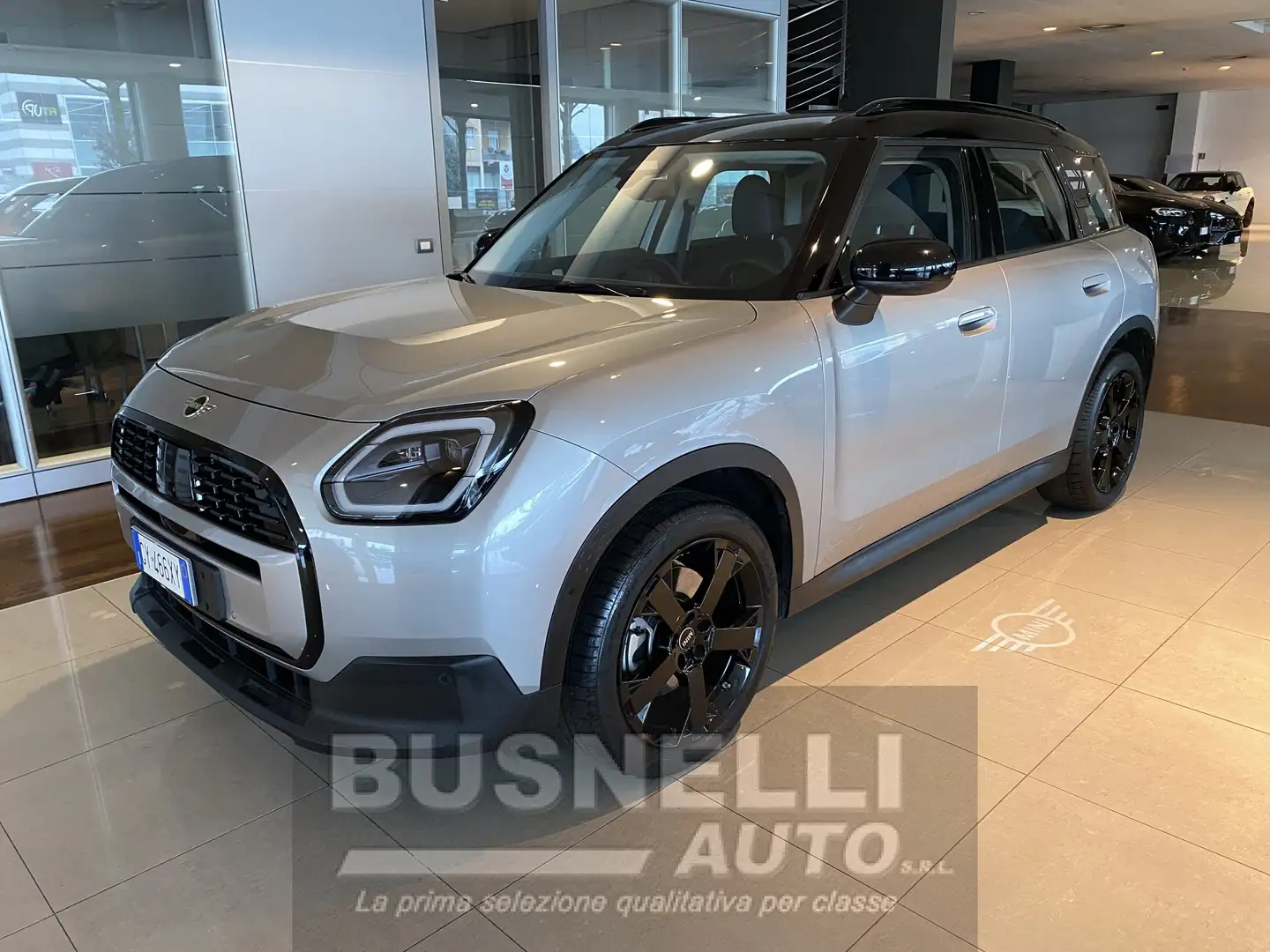 MINI Countryman C 1.5 MHEV 170CV CLASSIC, PACCHETTO S Gris - 1