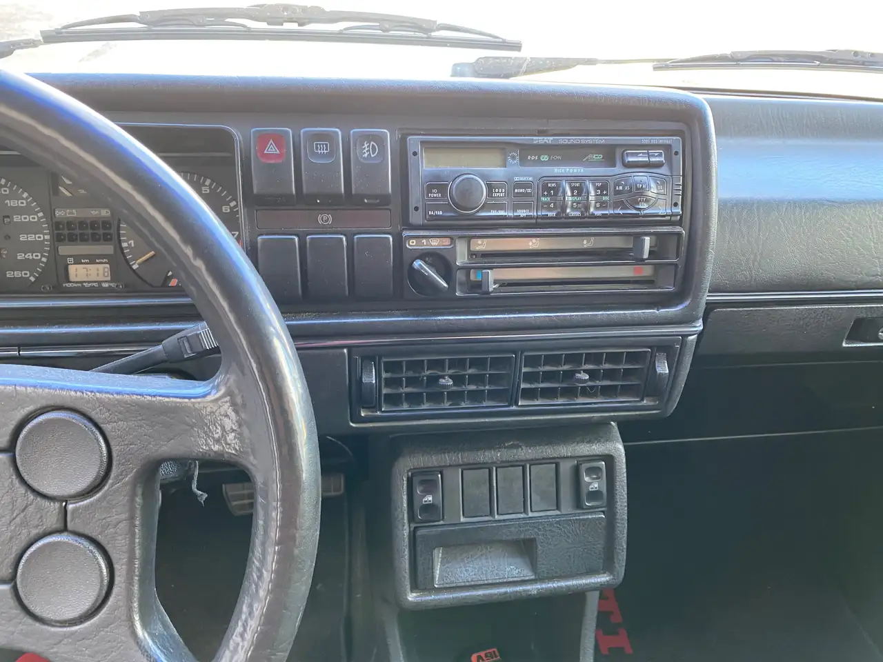 Volkswagen Golf 16V KR, foto 12