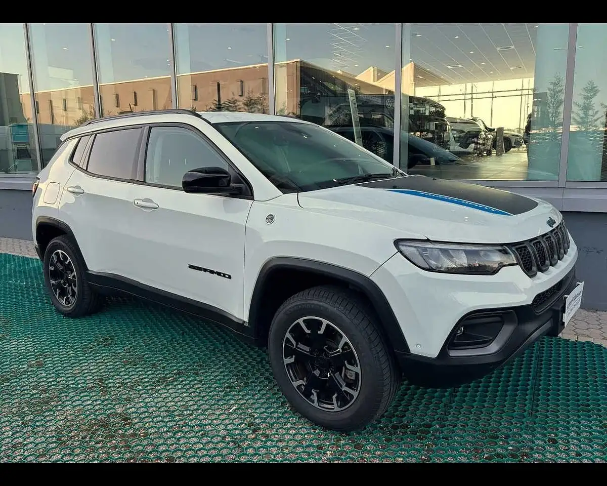 Jeep Compass — photo 3 sur 18