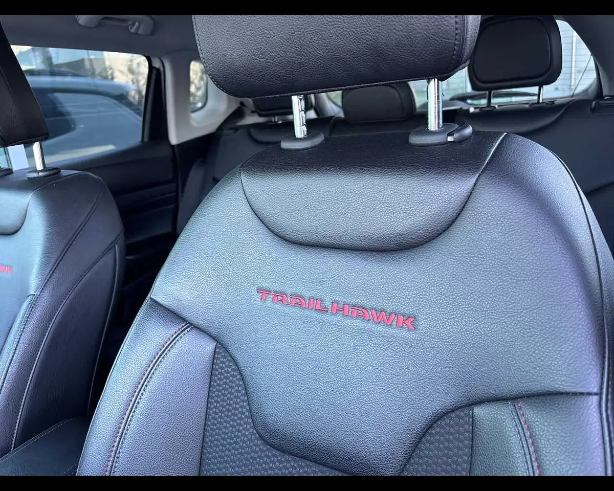 Jeep Compass — photo 17 sur 18