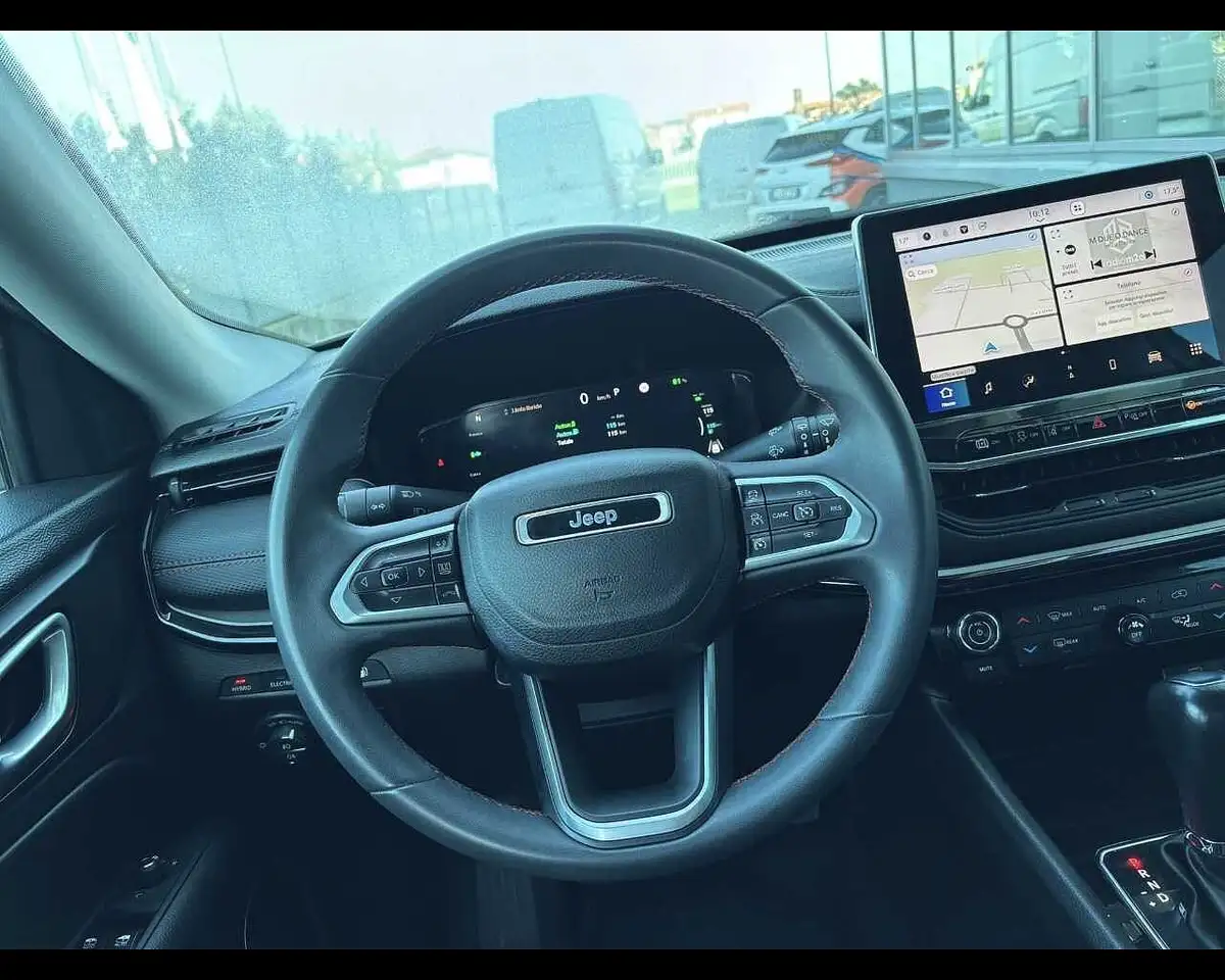 Jeep Compass — photo 9 sur 18