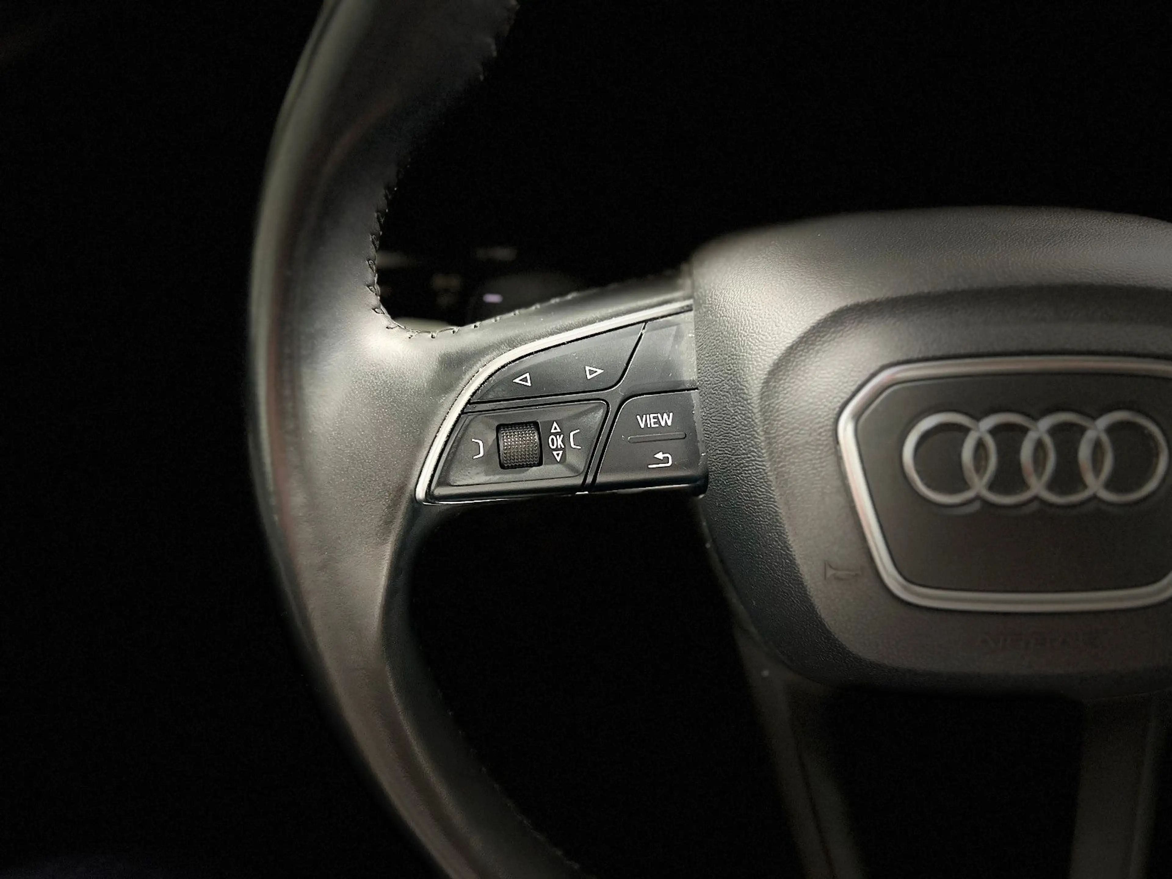 Audi Q5 50 TFSI e quattro Automatik **Navi*Pano*AHK** — photo 13