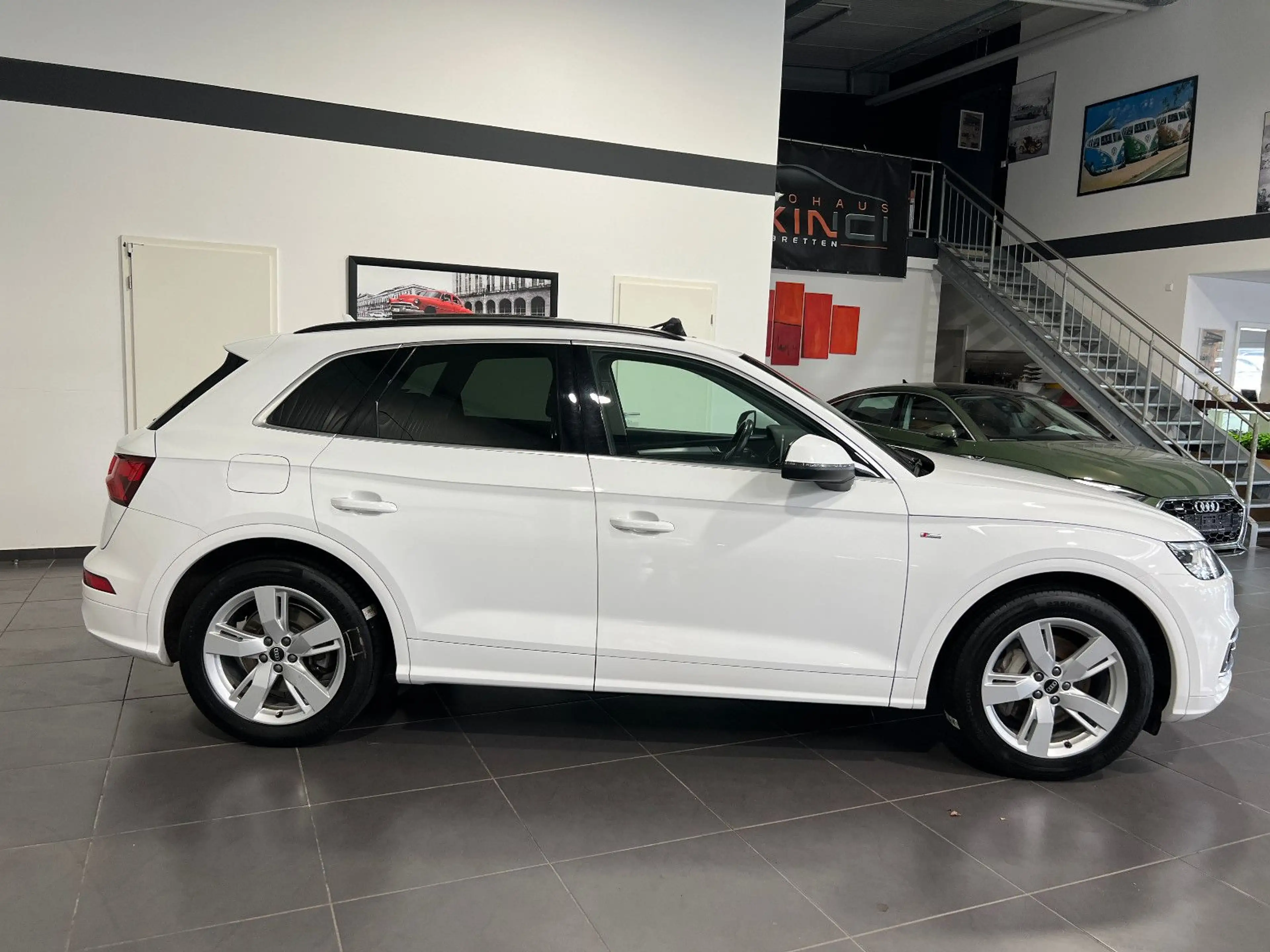 Audi Q5 50 TFSI e quattro Automatik **Navi*Pano*AHK** — photo 6